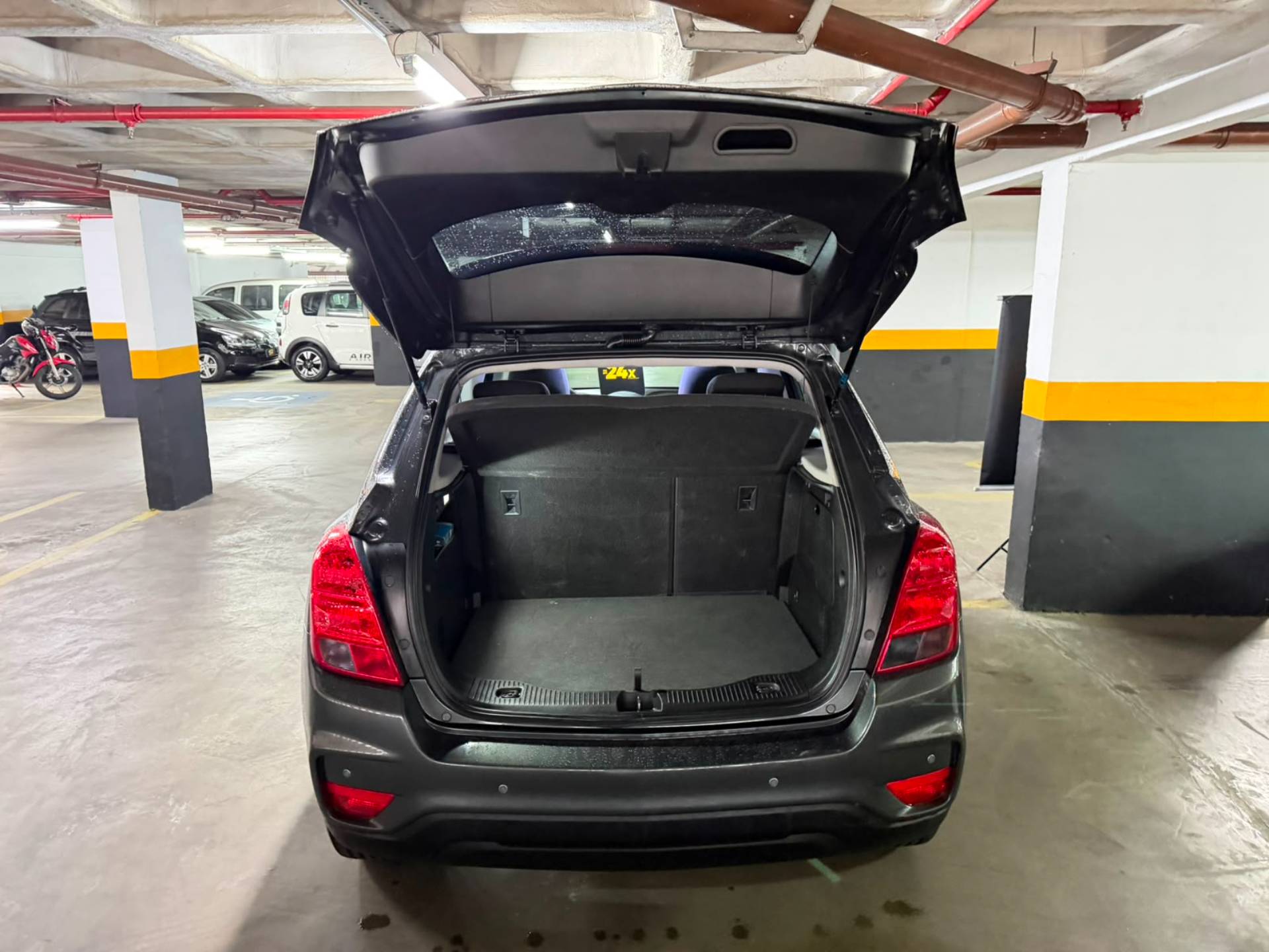 CHEVROLET TRACKER