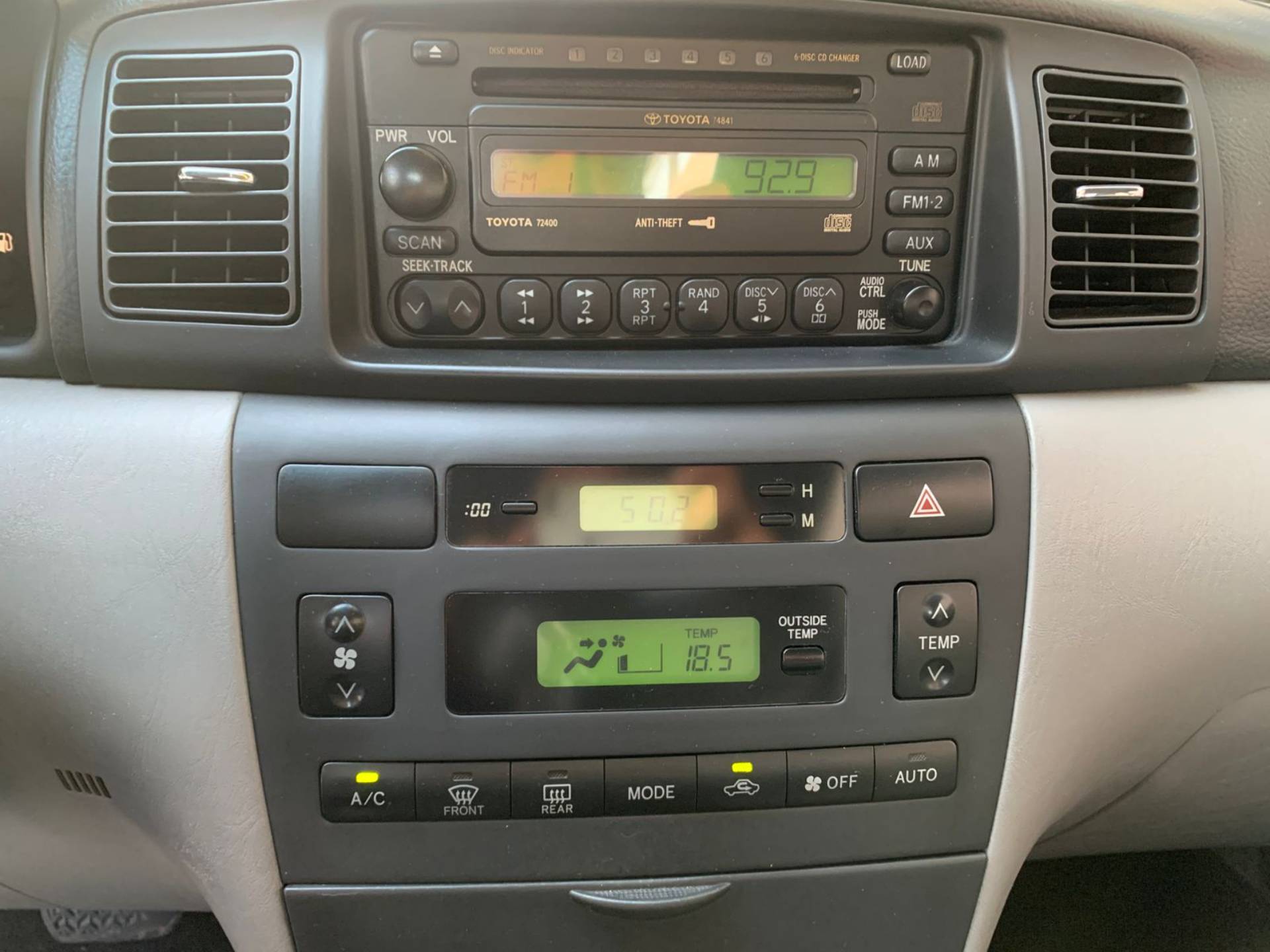 TOYOTA COROLLA