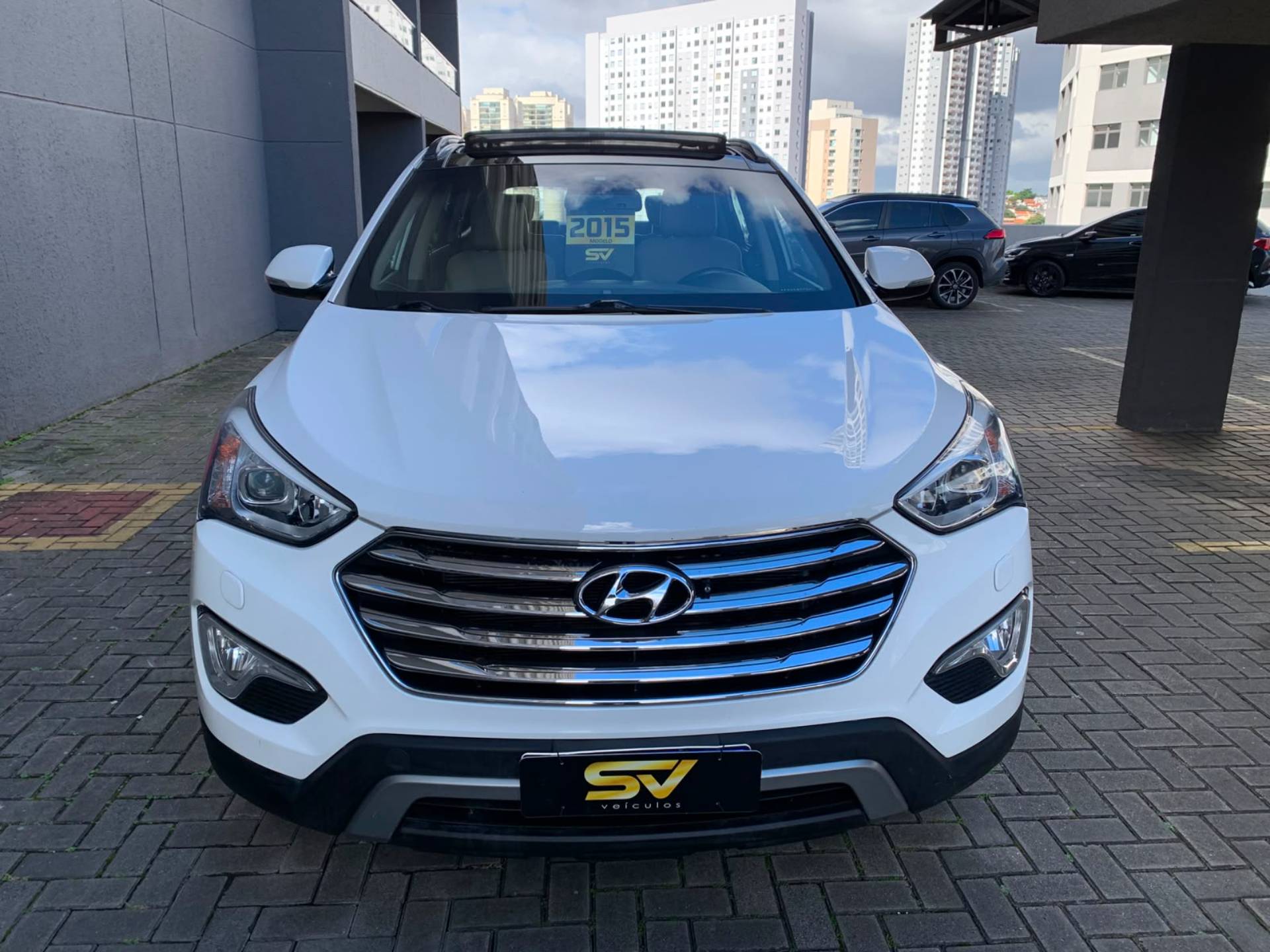 HYUNDAI GRAND SANTA FE