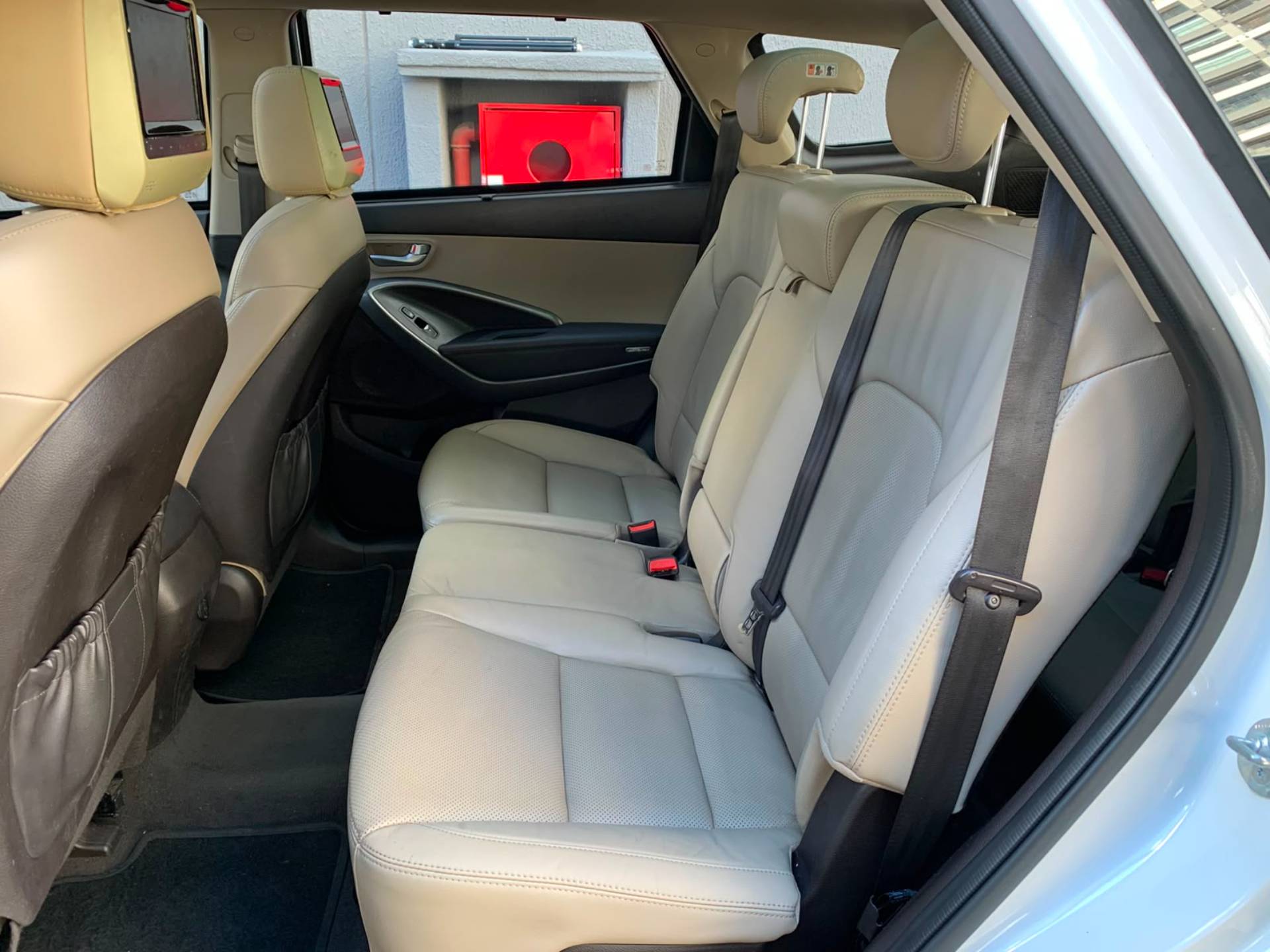 HYUNDAI GRAND SANTA FE