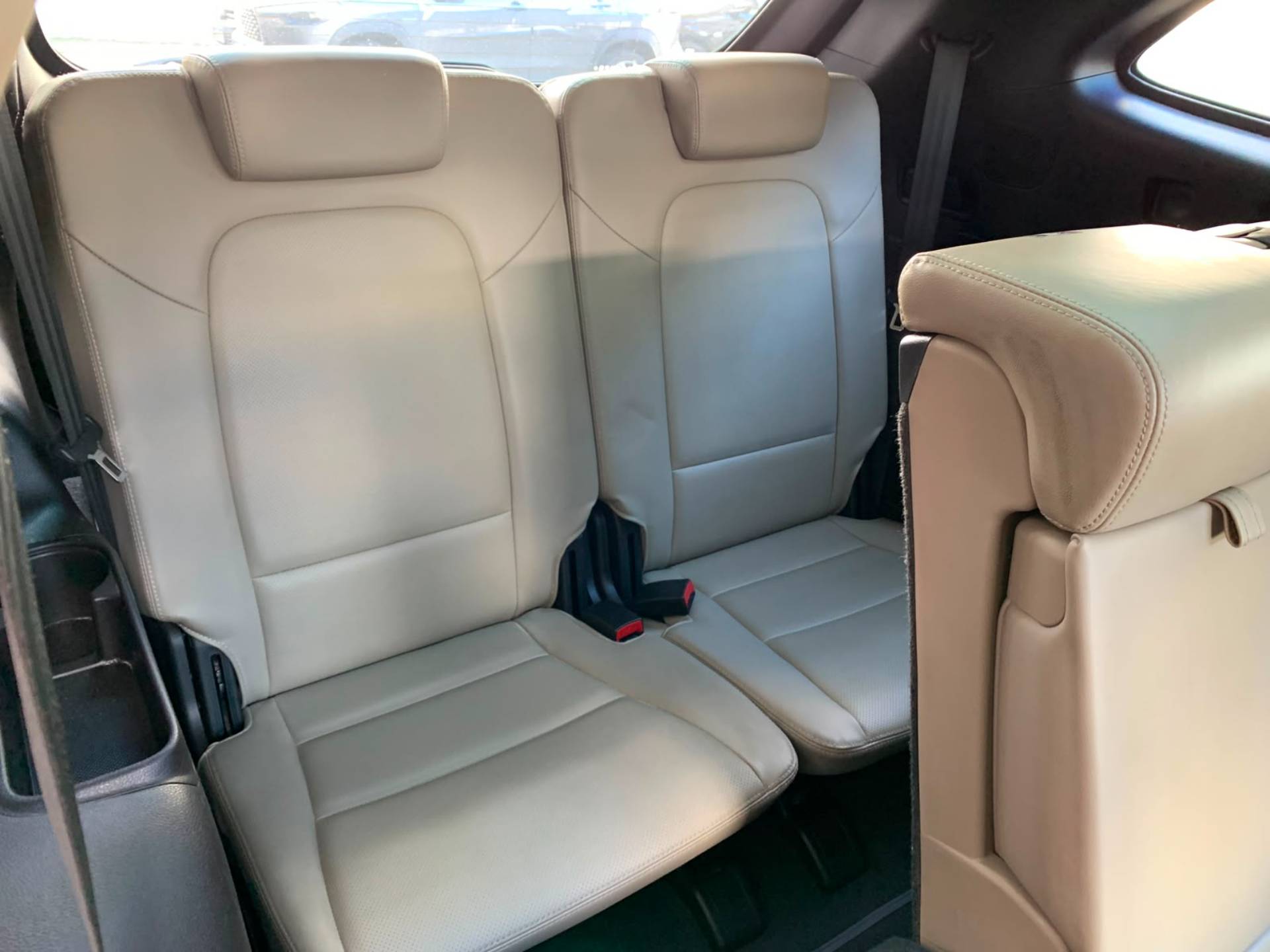 HYUNDAI GRAND SANTA FE