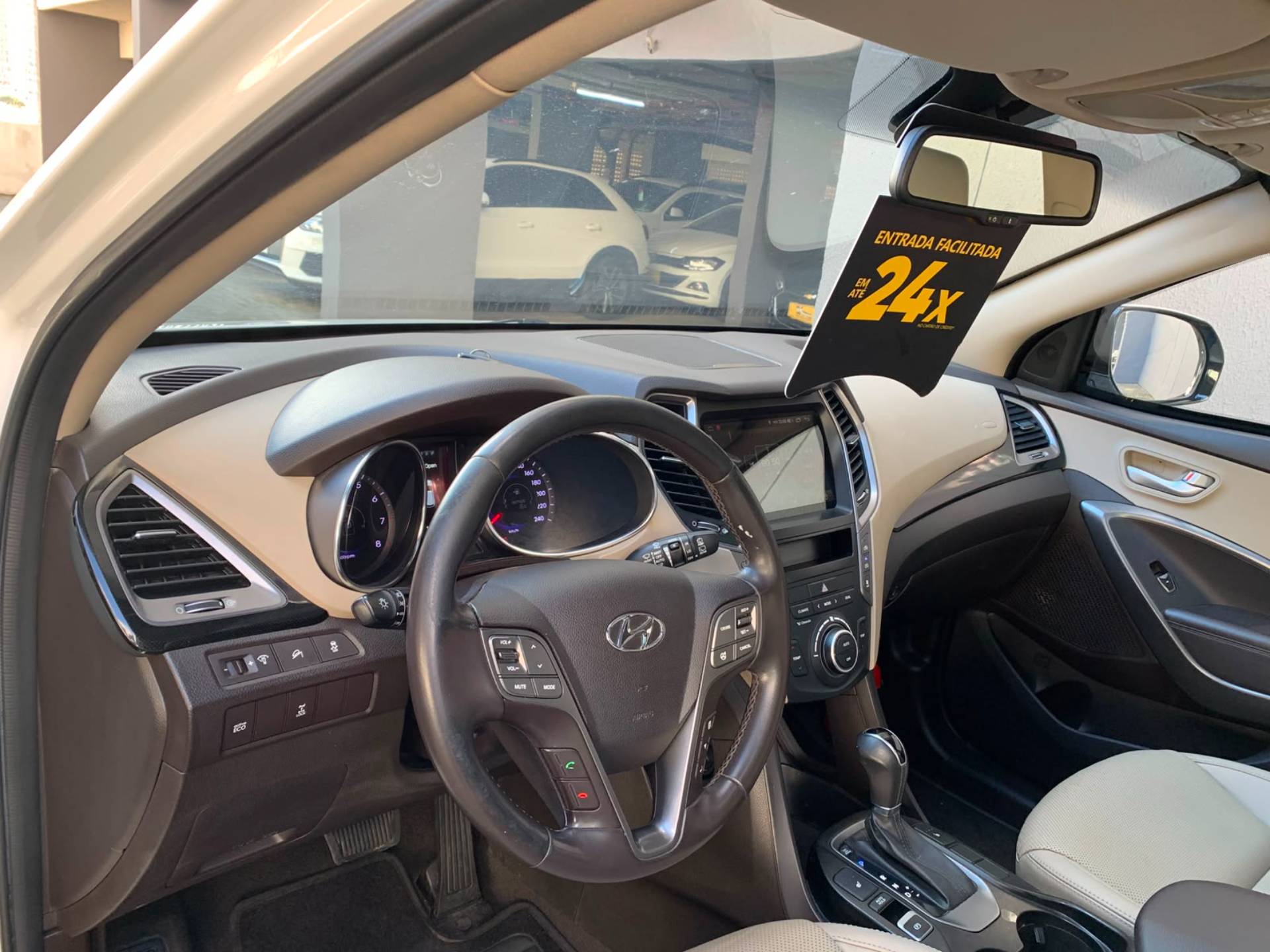 HYUNDAI GRAND SANTA FE