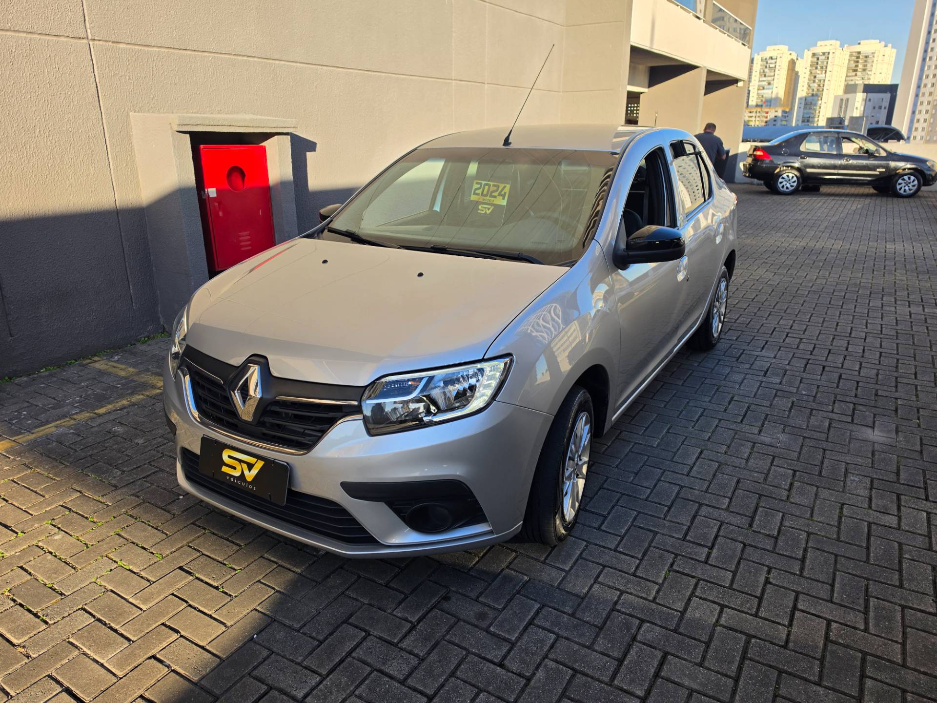 RENAULT LOGAN