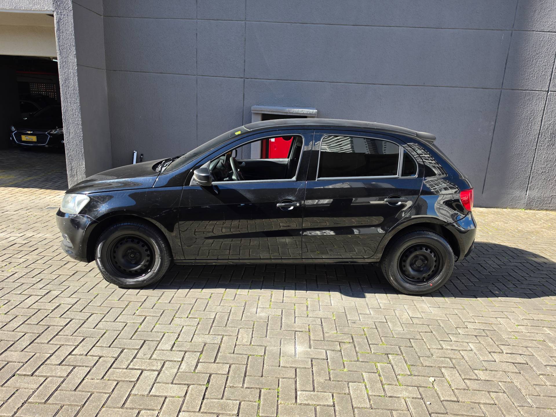 VOLKSWAGEN GOL
