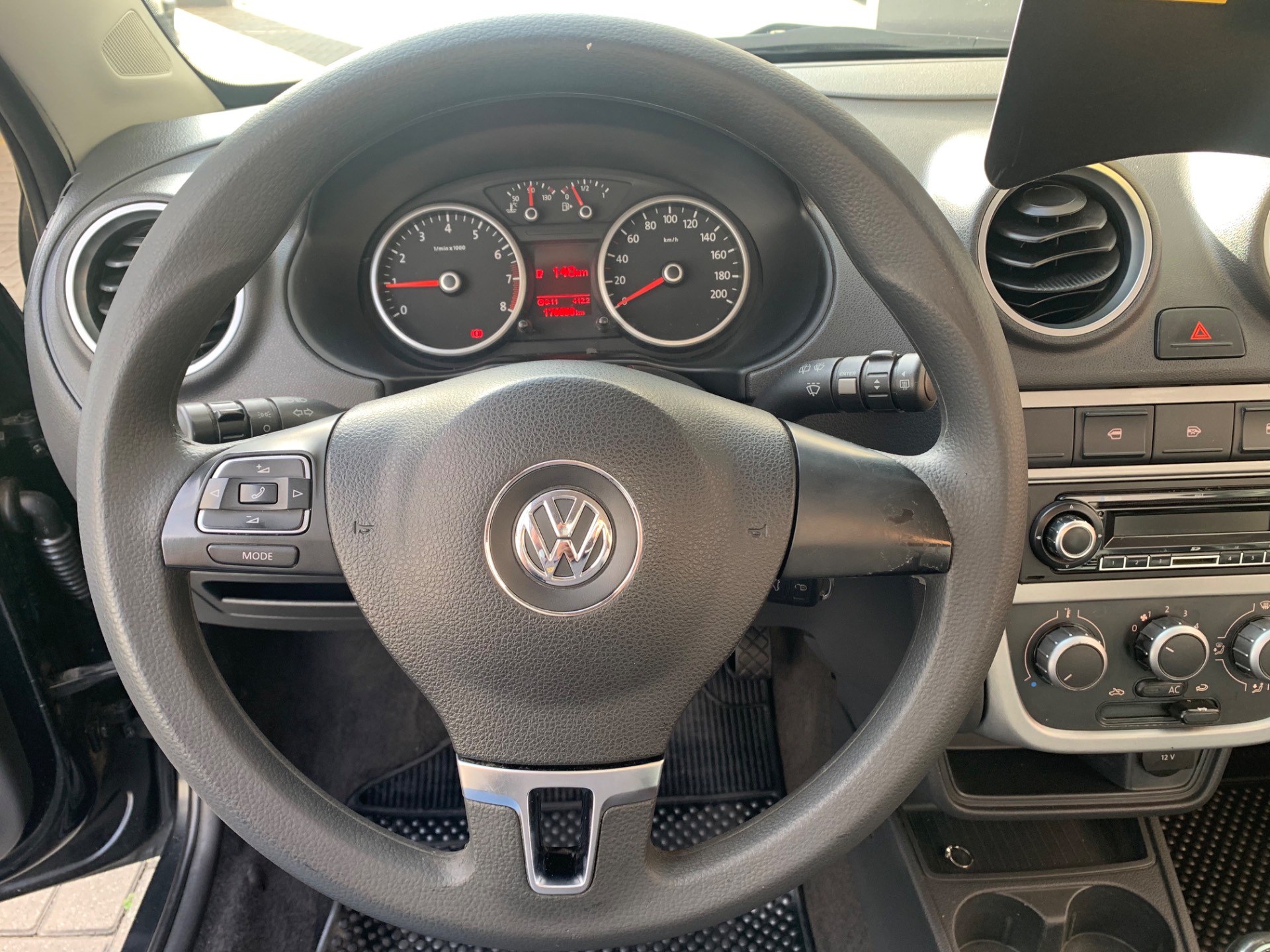 VOLKSWAGEN GOL