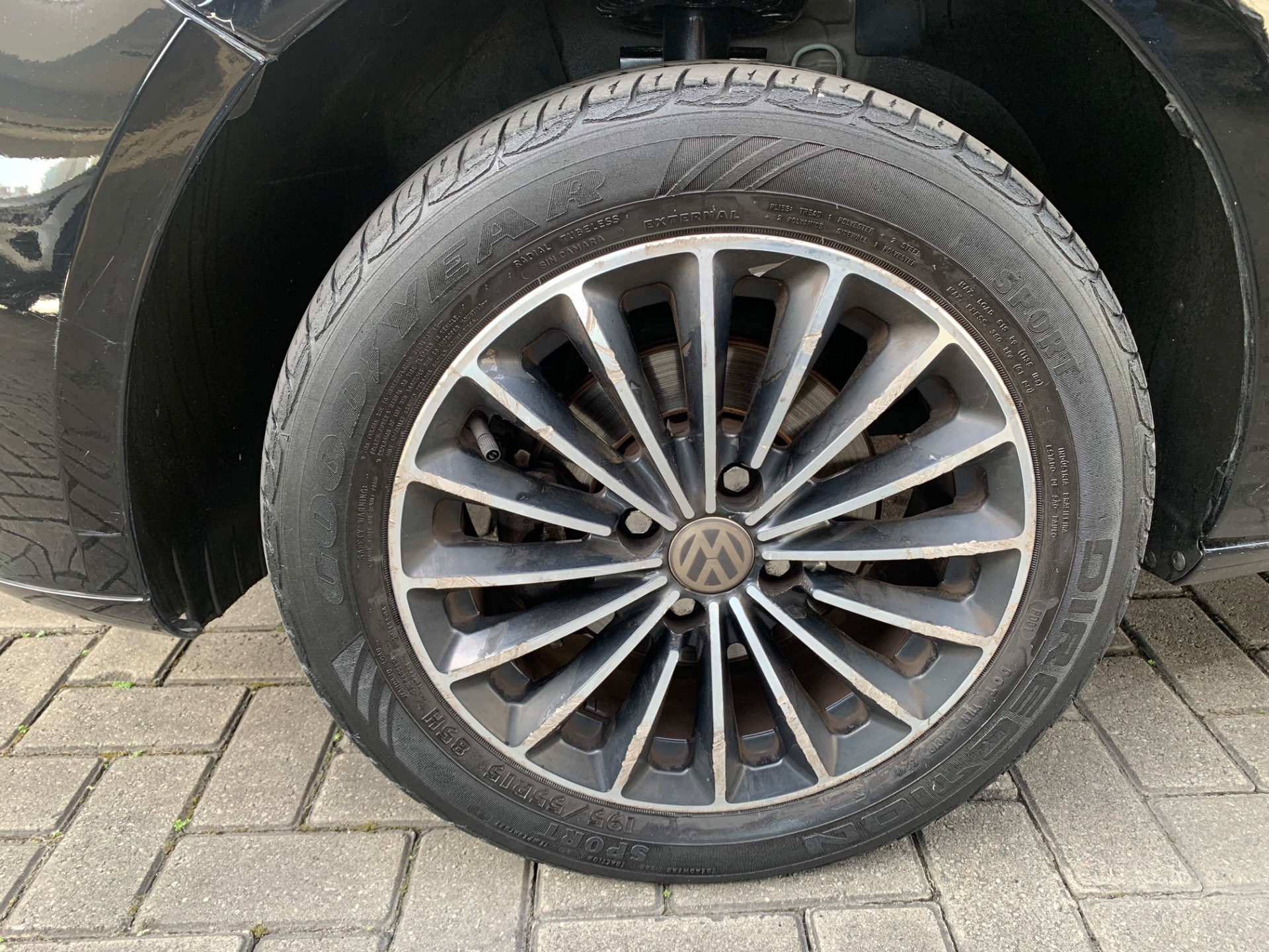 VOLKSWAGEN GOL