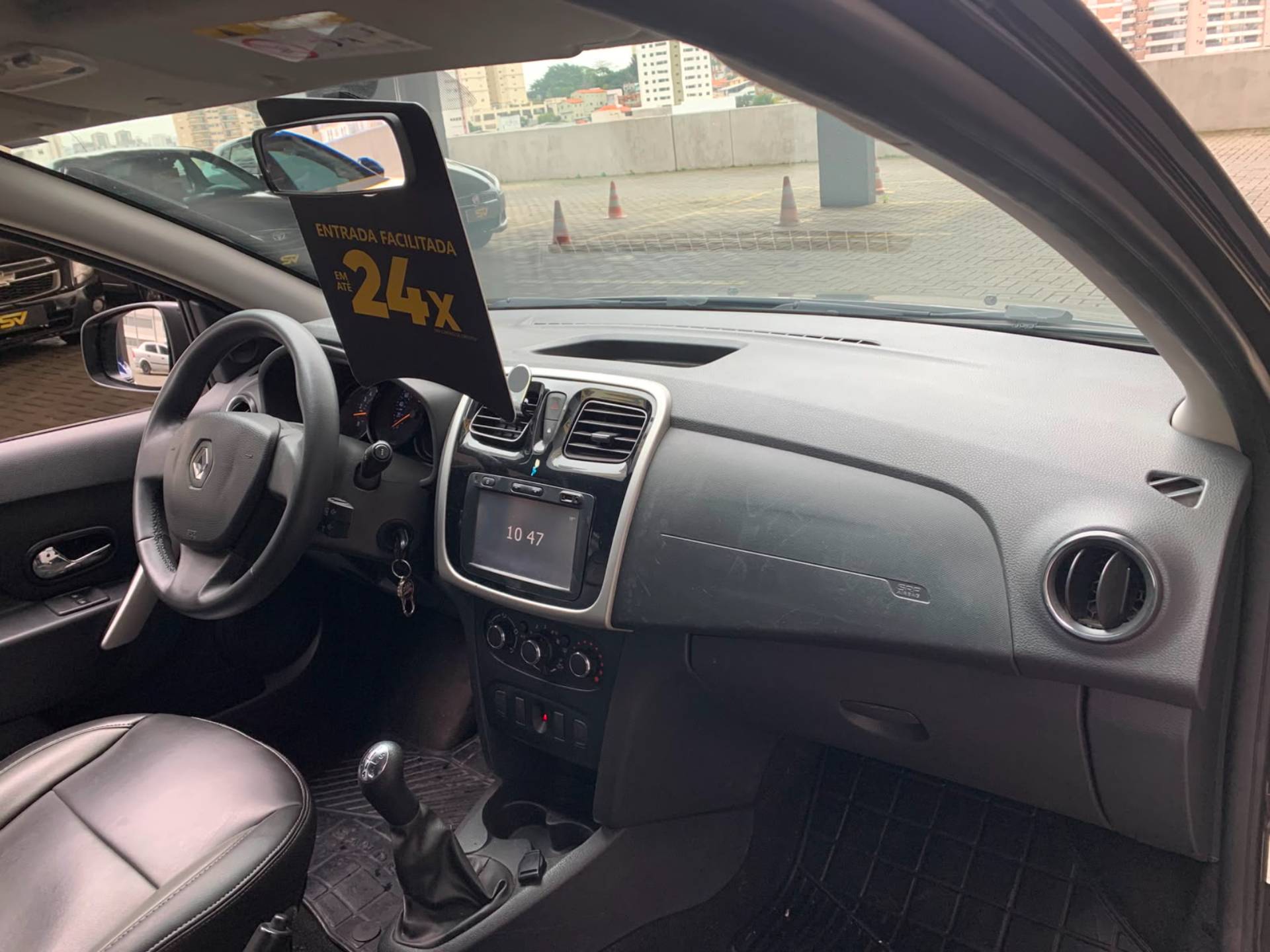 RENAULT SANDERO