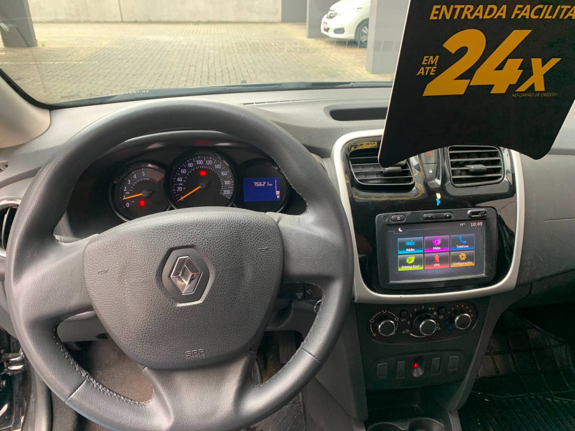RENAULT SANDERO