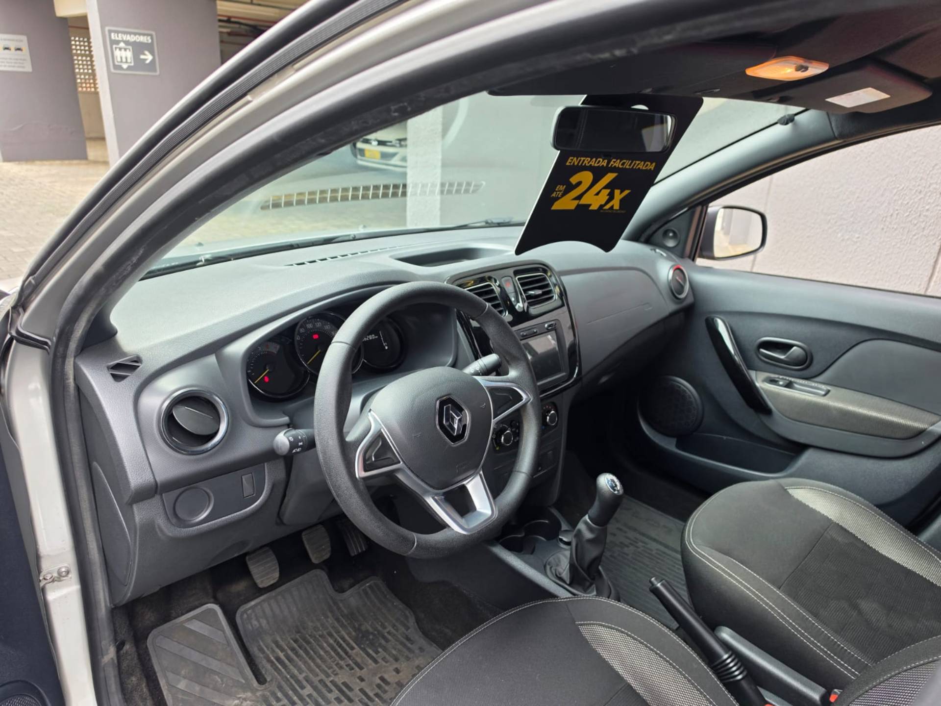 RENAULT LOGAN
