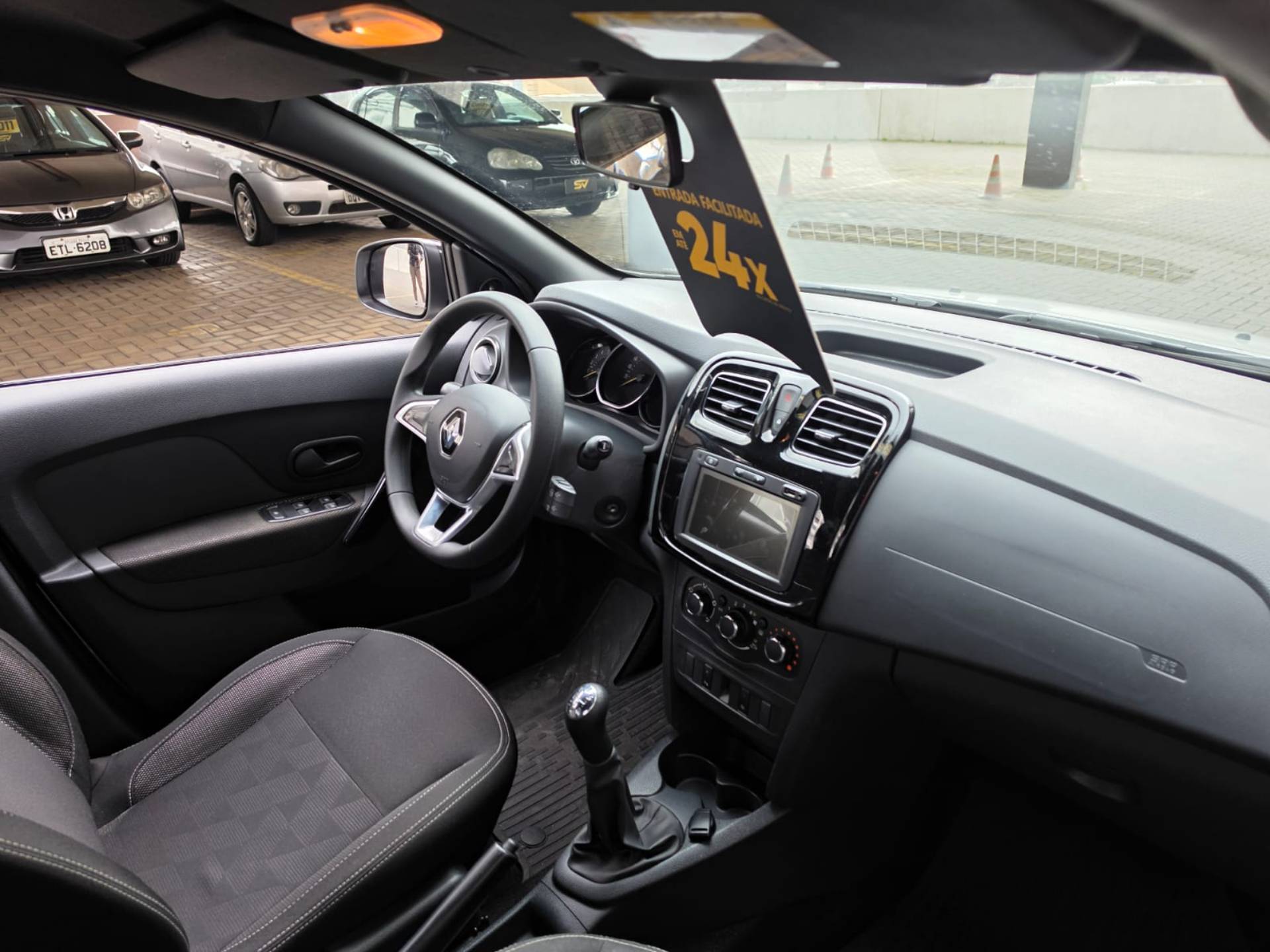 RENAULT LOGAN
