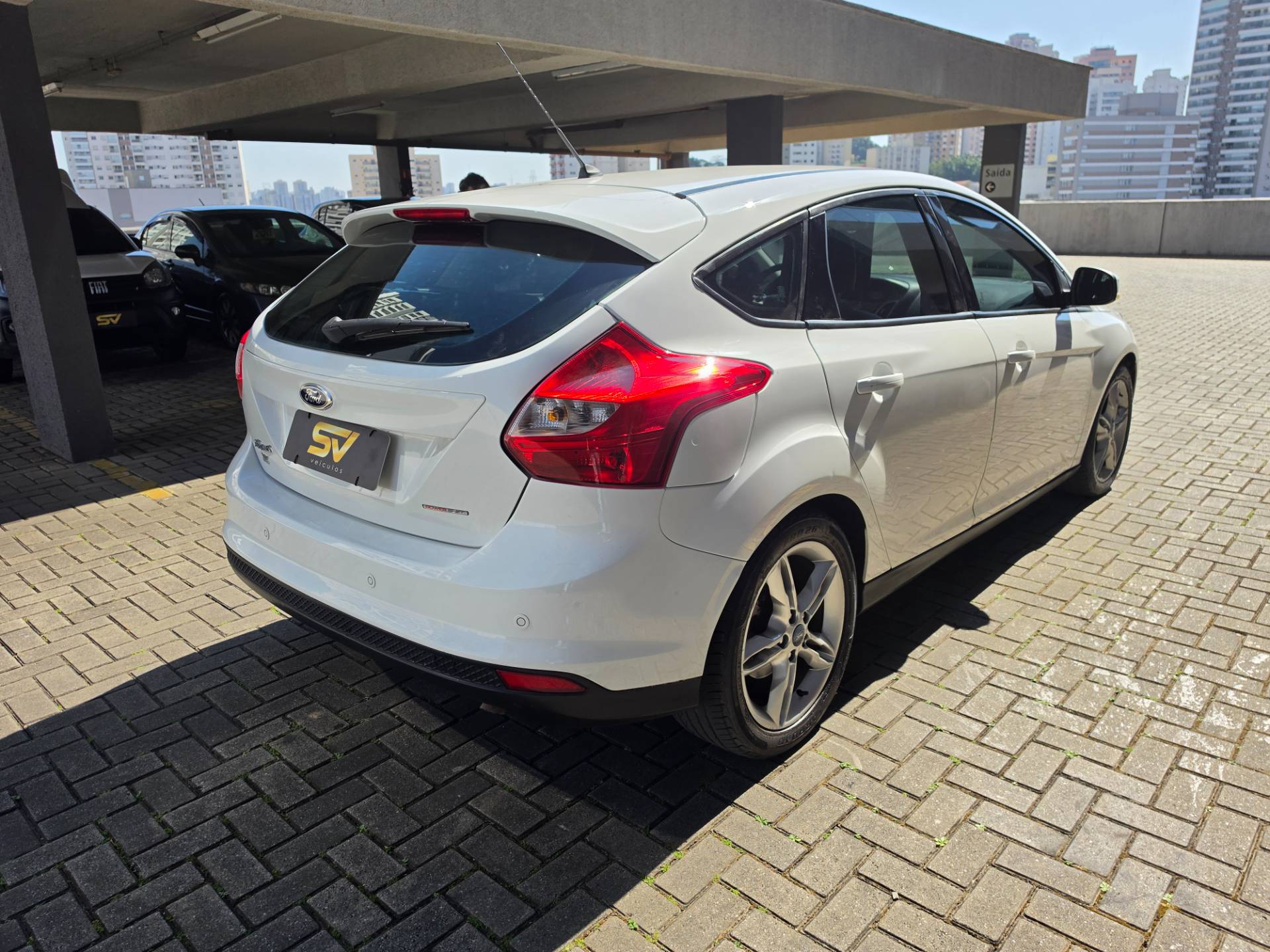 FORD FOCUS