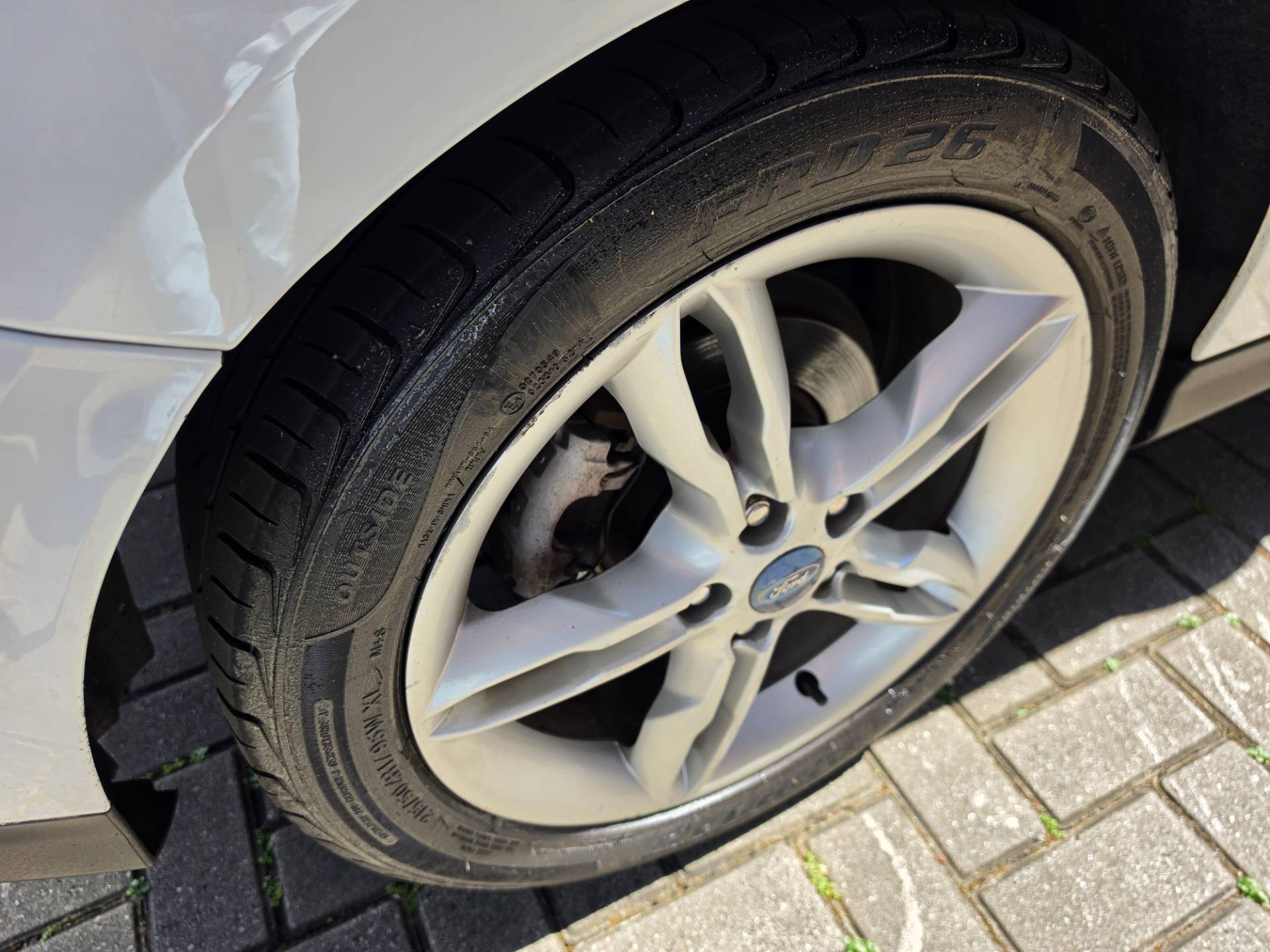 FORD FOCUS