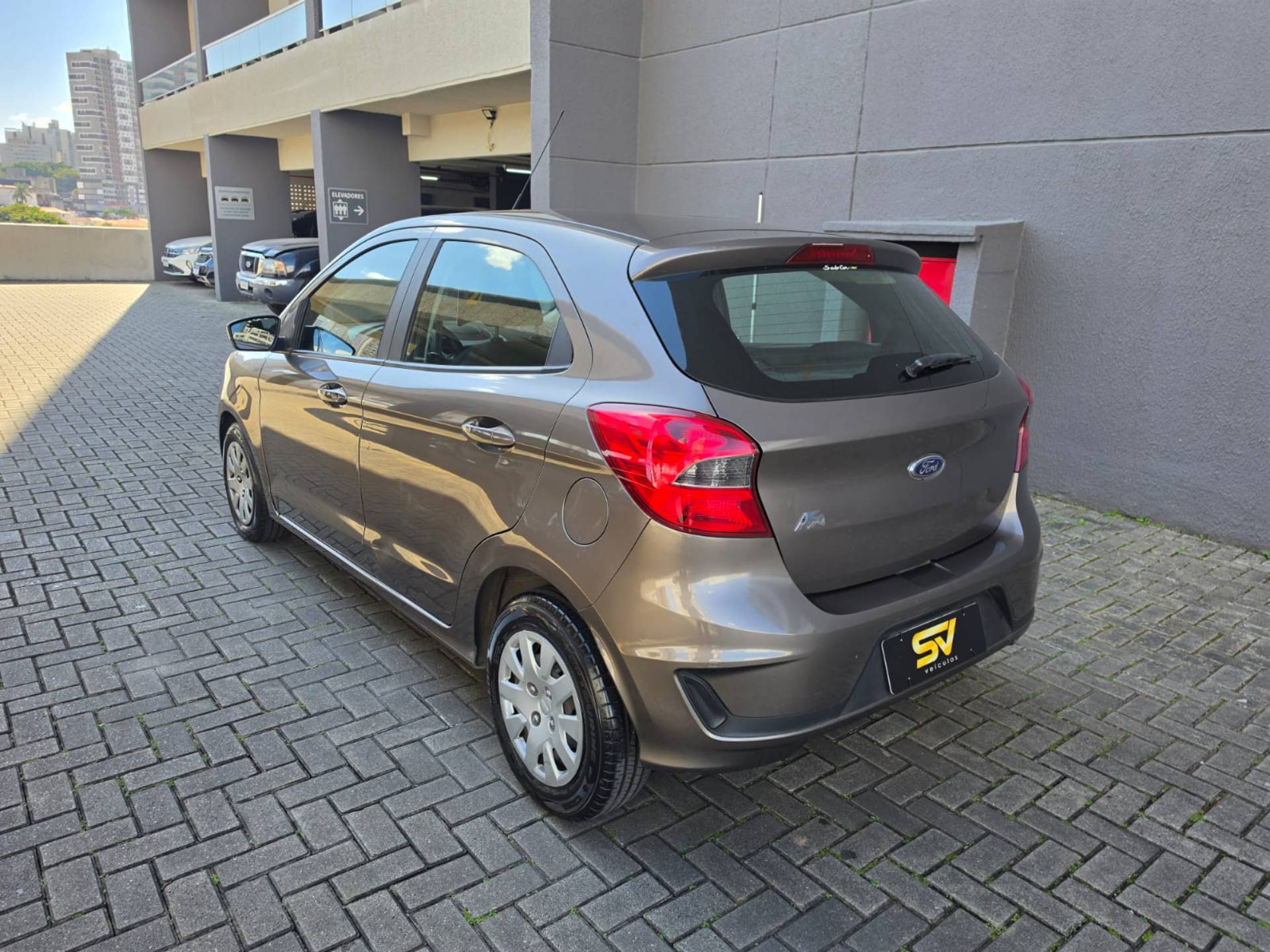 FORD KA