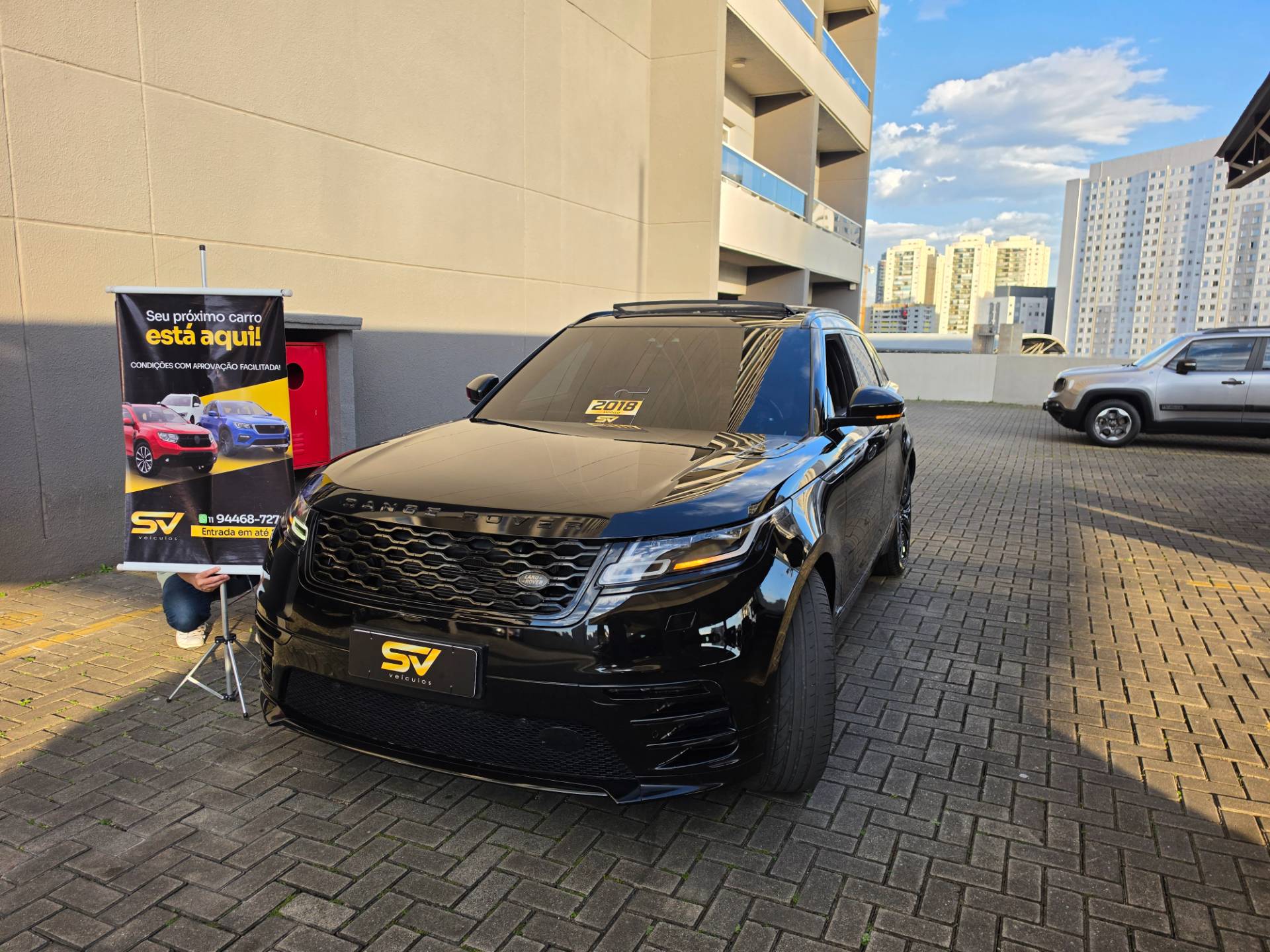 LAND ROVER RANGE ROVER VELAR