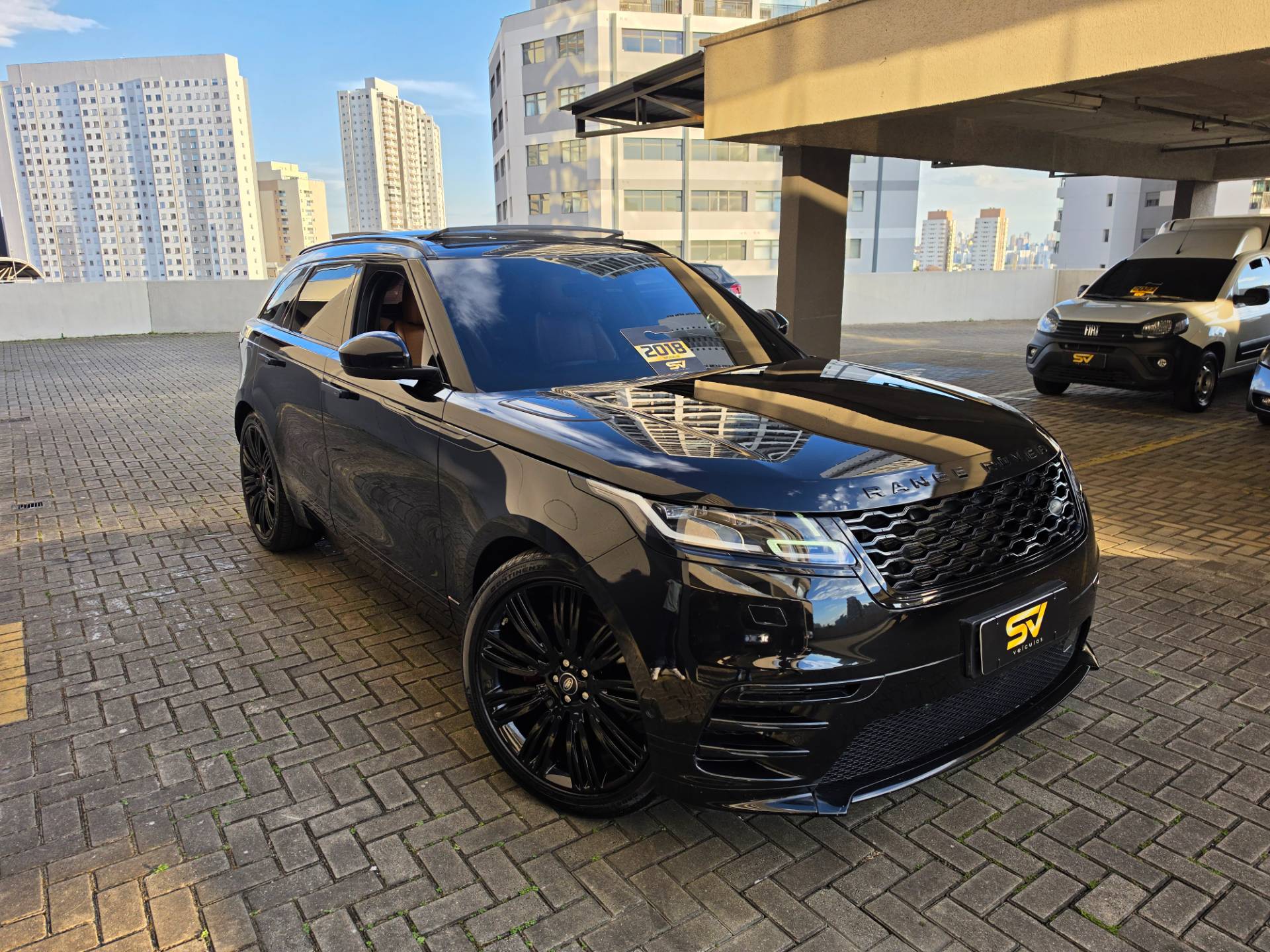LAND ROVER RANGE ROVER VELAR
