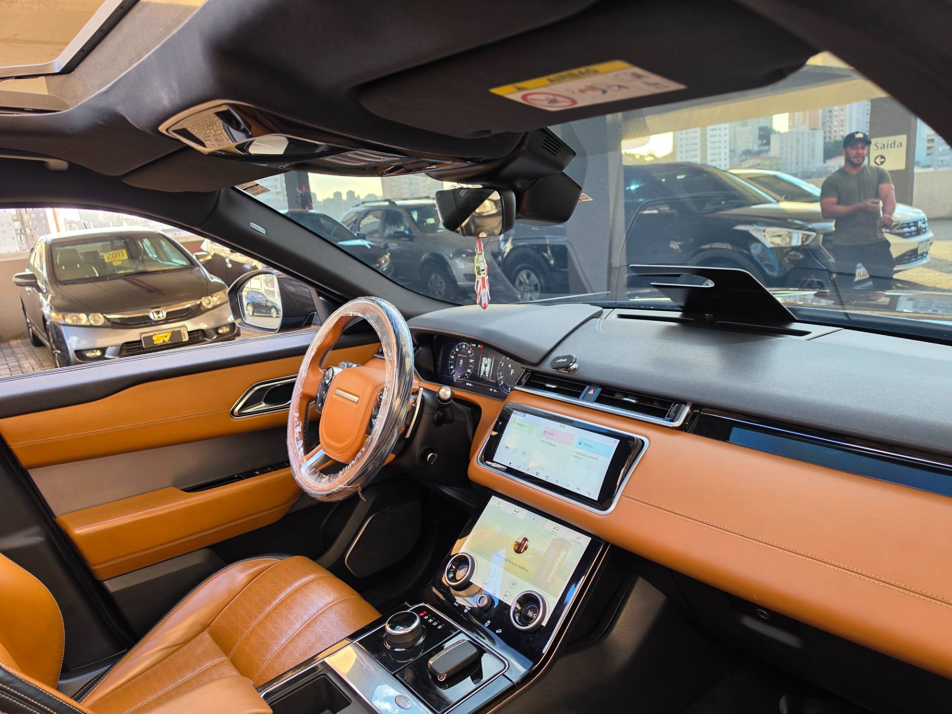 LAND ROVER RANGE ROVER VELAR