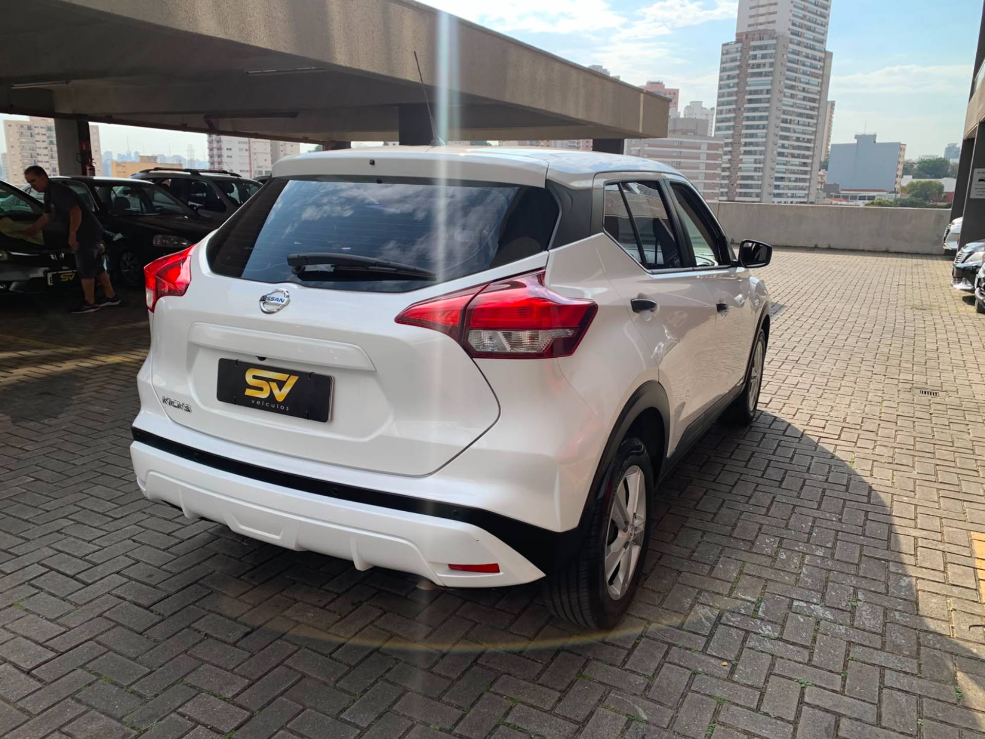 NISSAN KICKS
