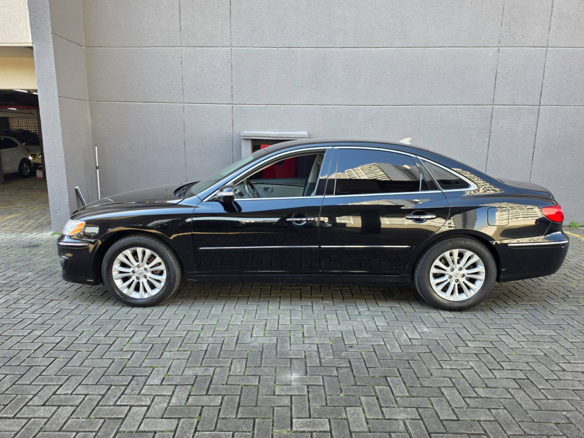 HYUNDAI AZERA