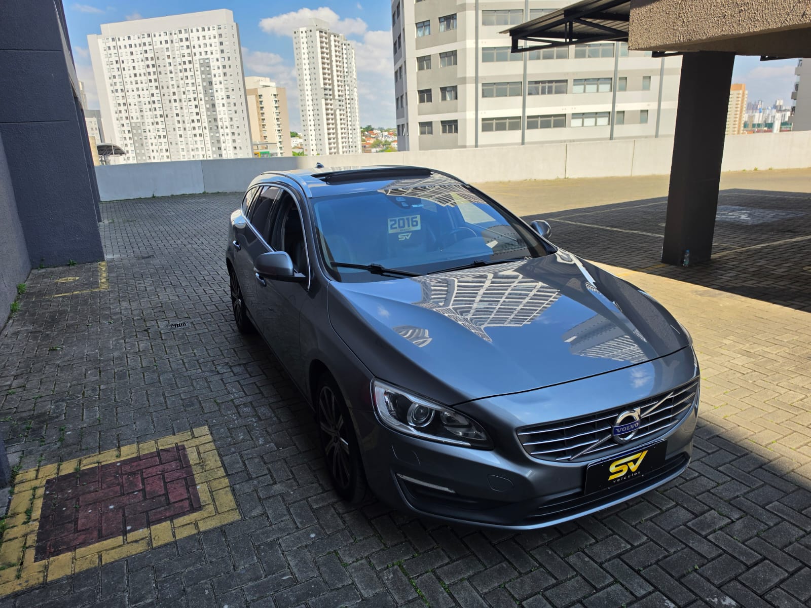 VOLVO V60