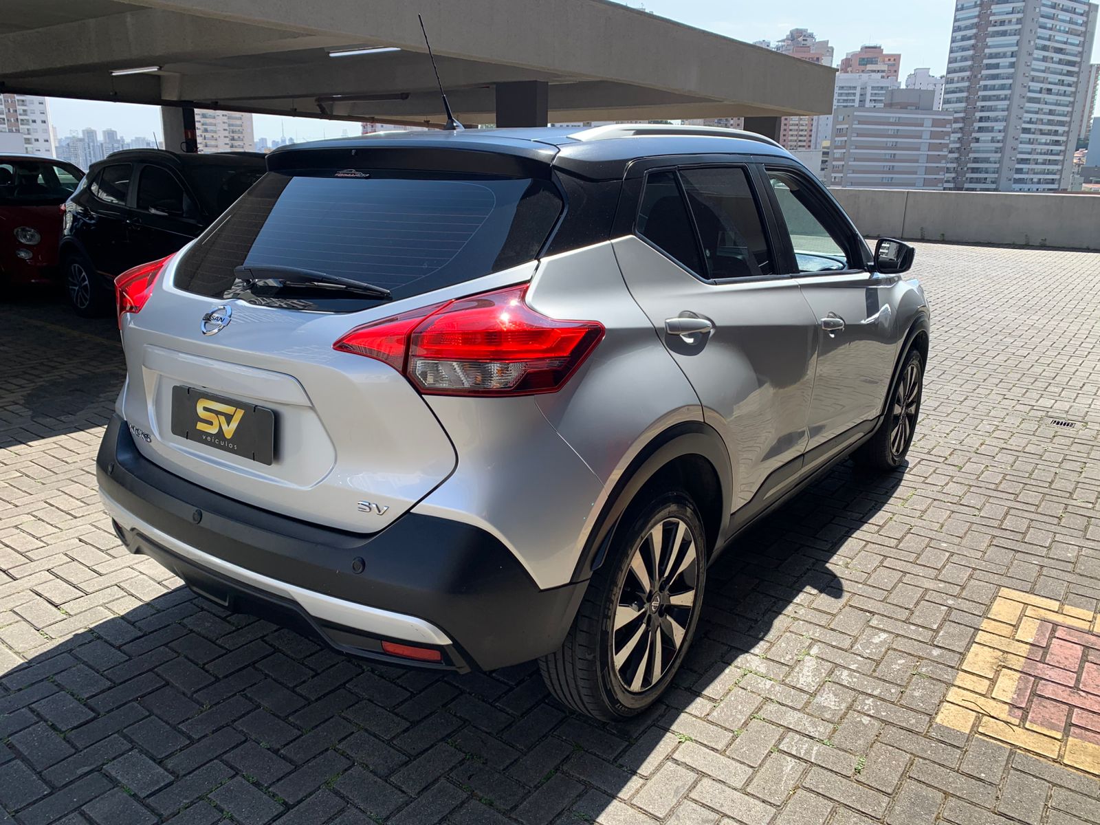 NISSAN KICKS