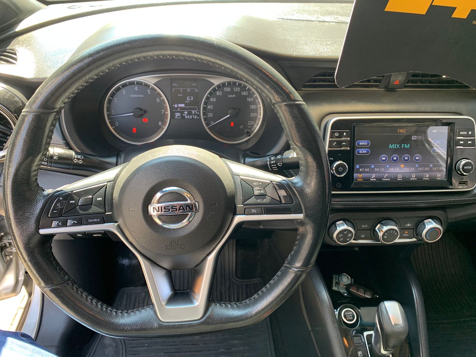 NISSAN KICKS