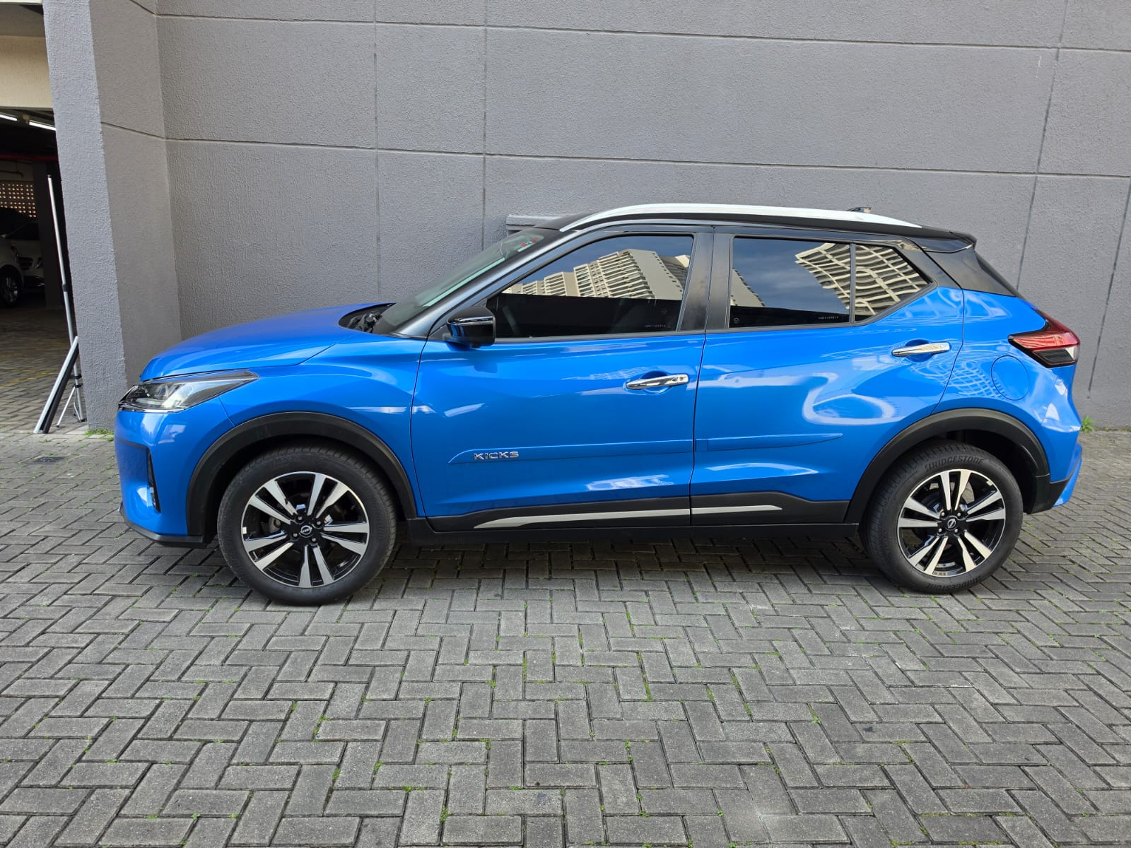 NISSAN KICKS