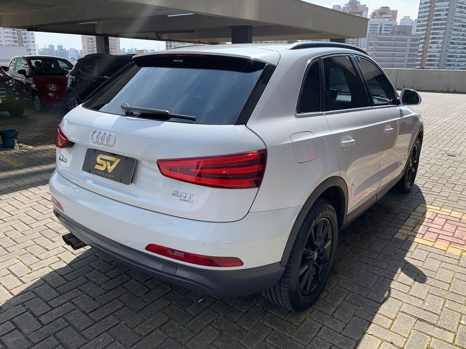 AUDI Q3