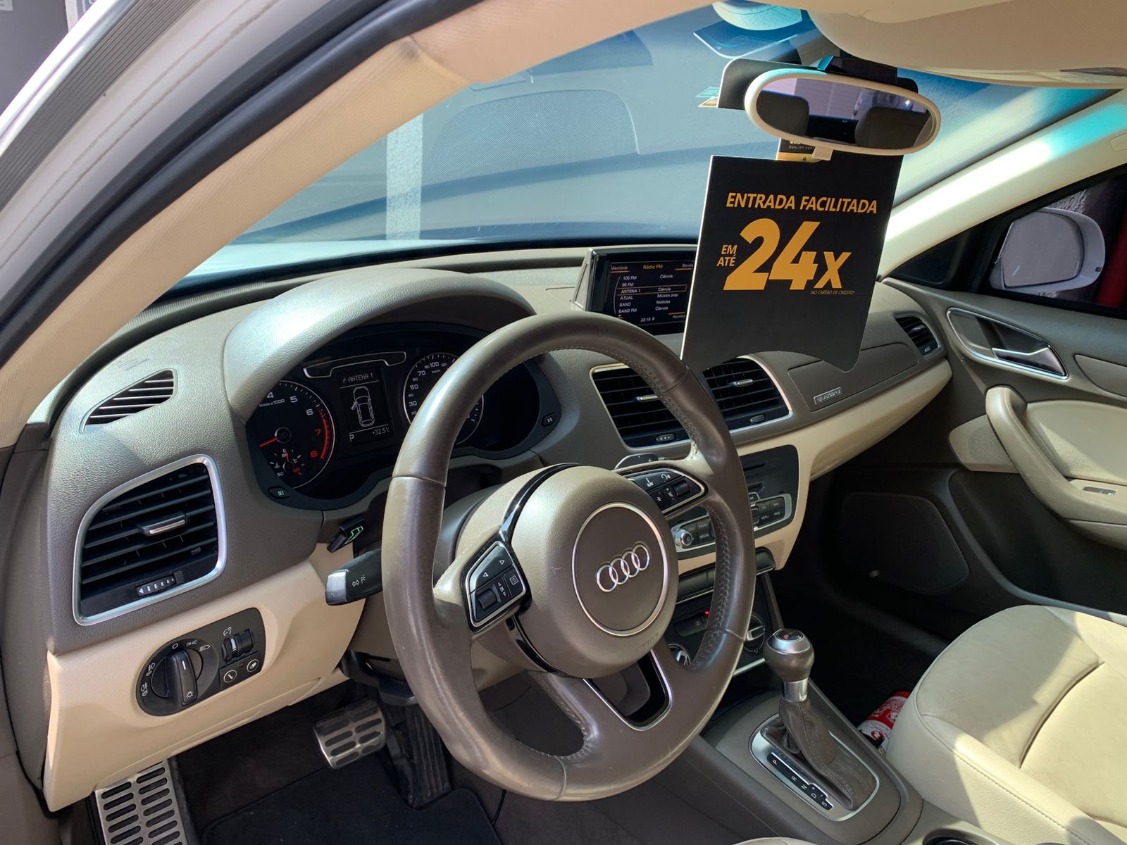 AUDI Q3