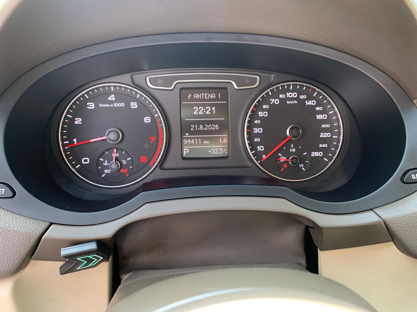 AUDI Q3