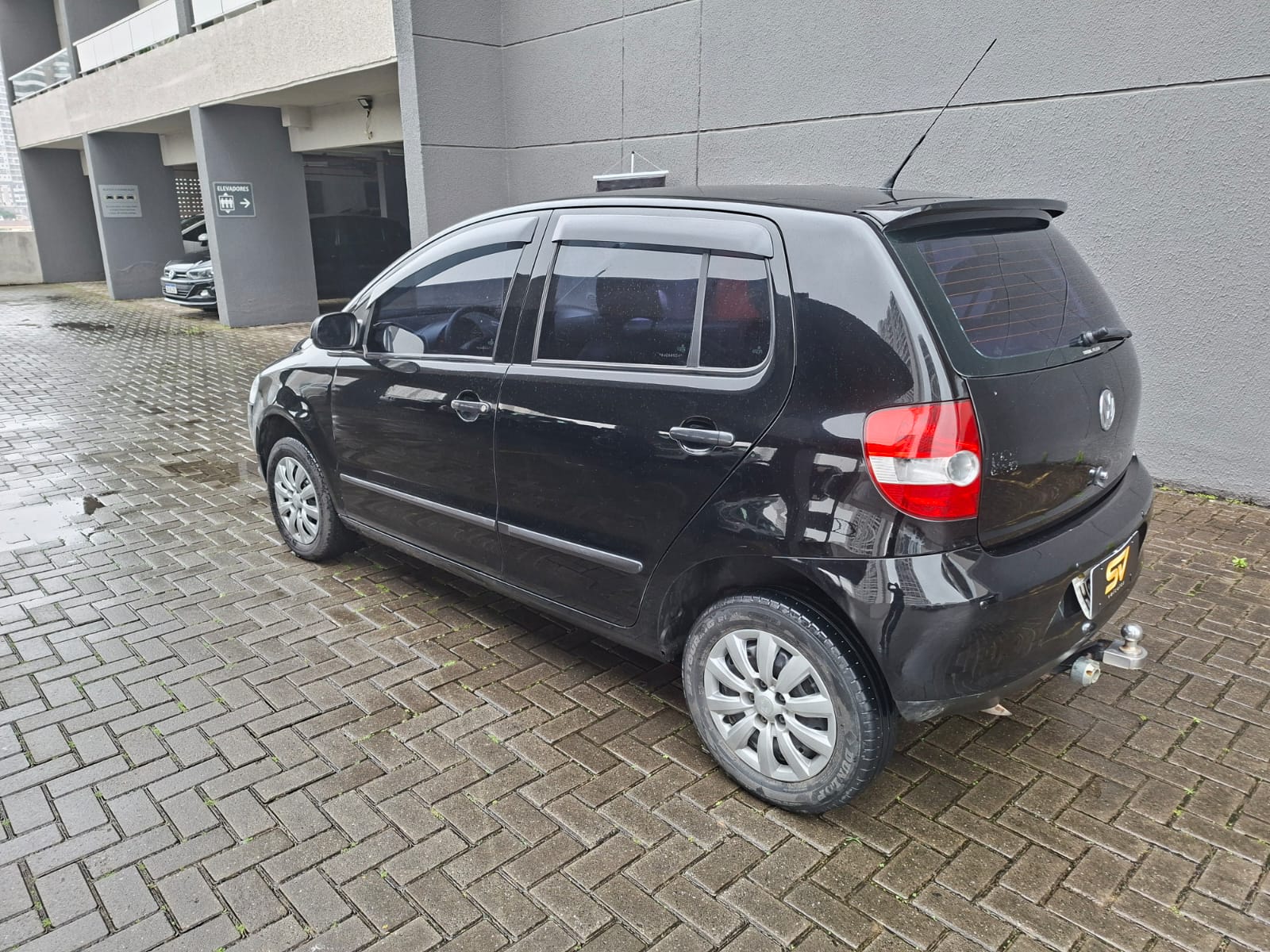VOLKSWAGEN FOX