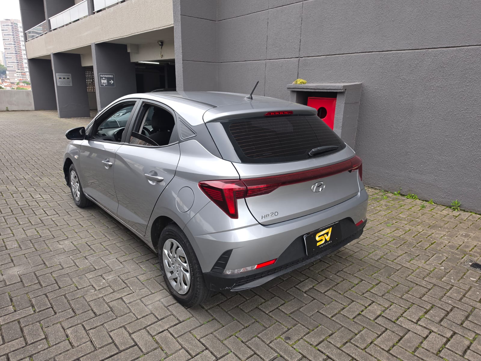 HYUNDAI HB20