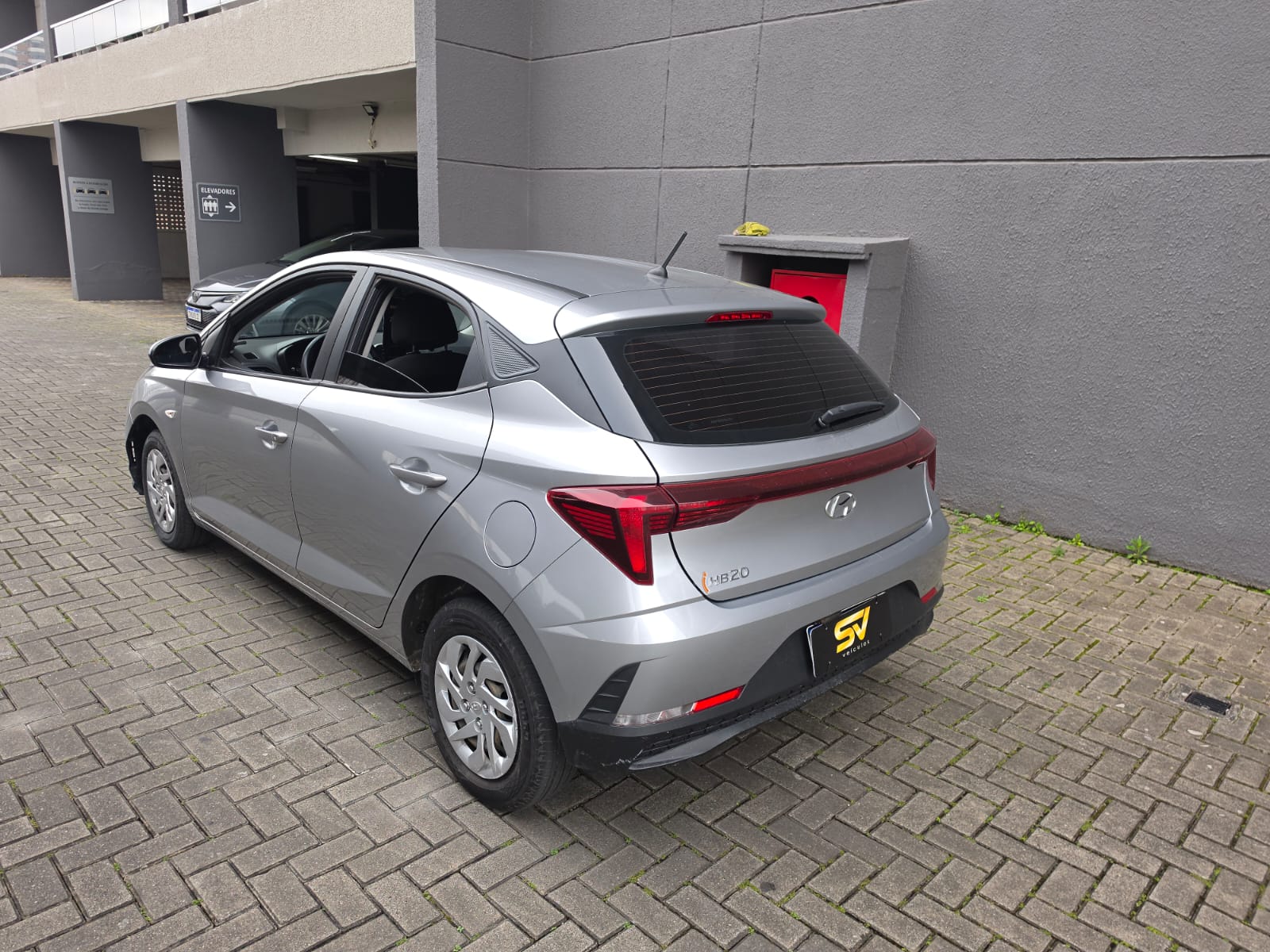 HYUNDAI HB20
