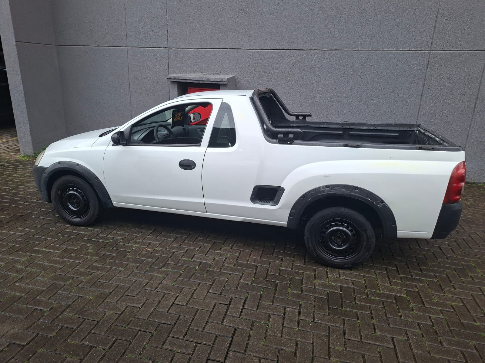 CHEVROLET MONTANA