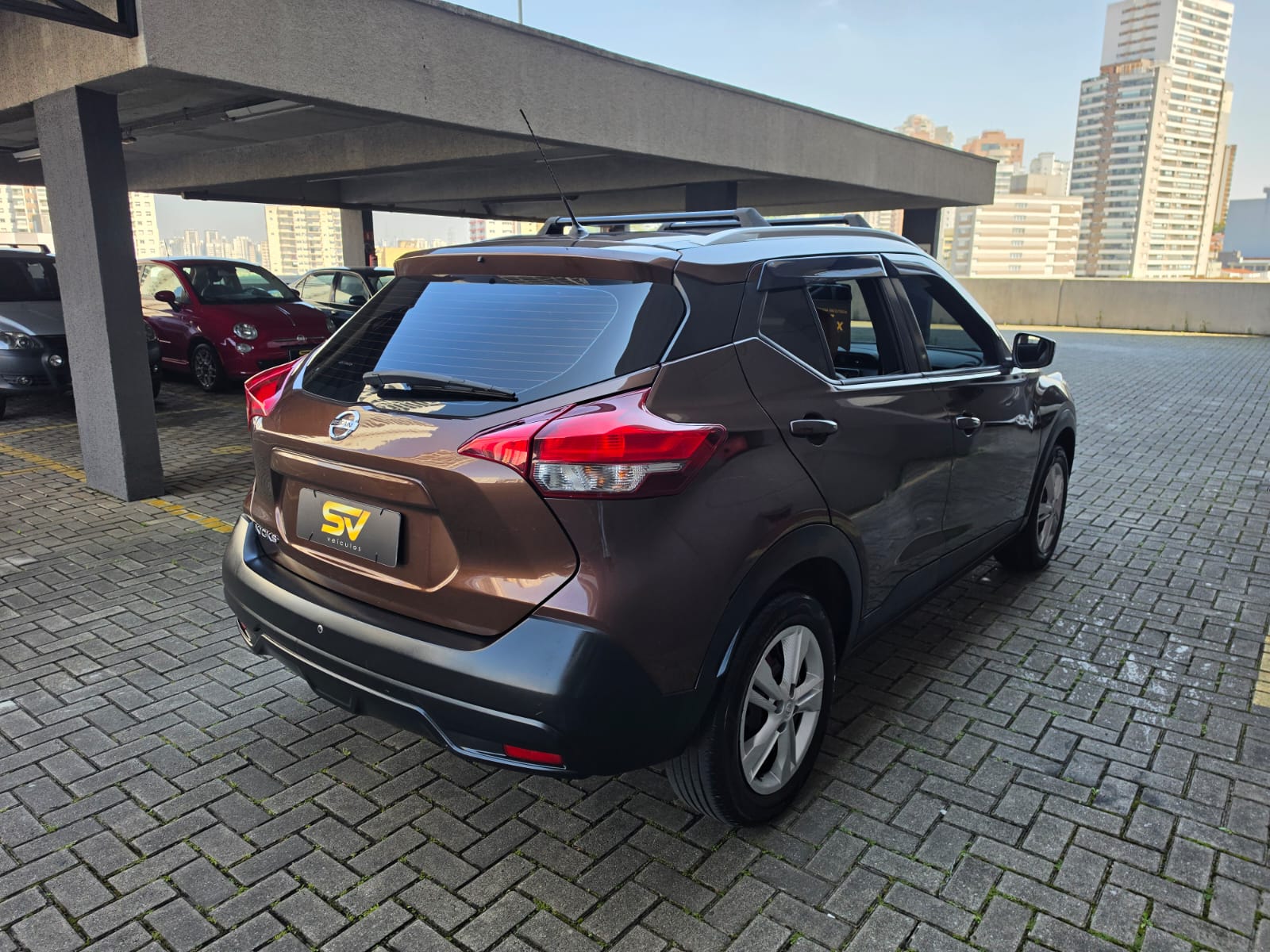 NISSAN KICKS