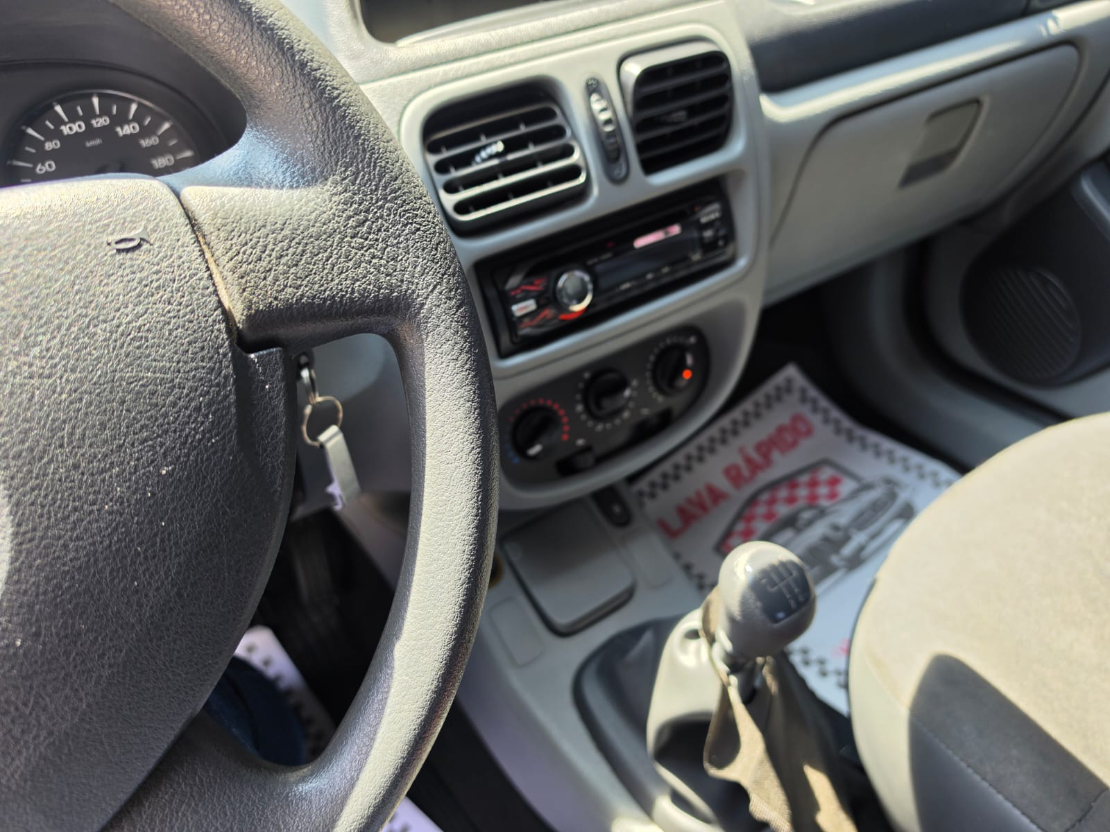 RENAULT CLIO