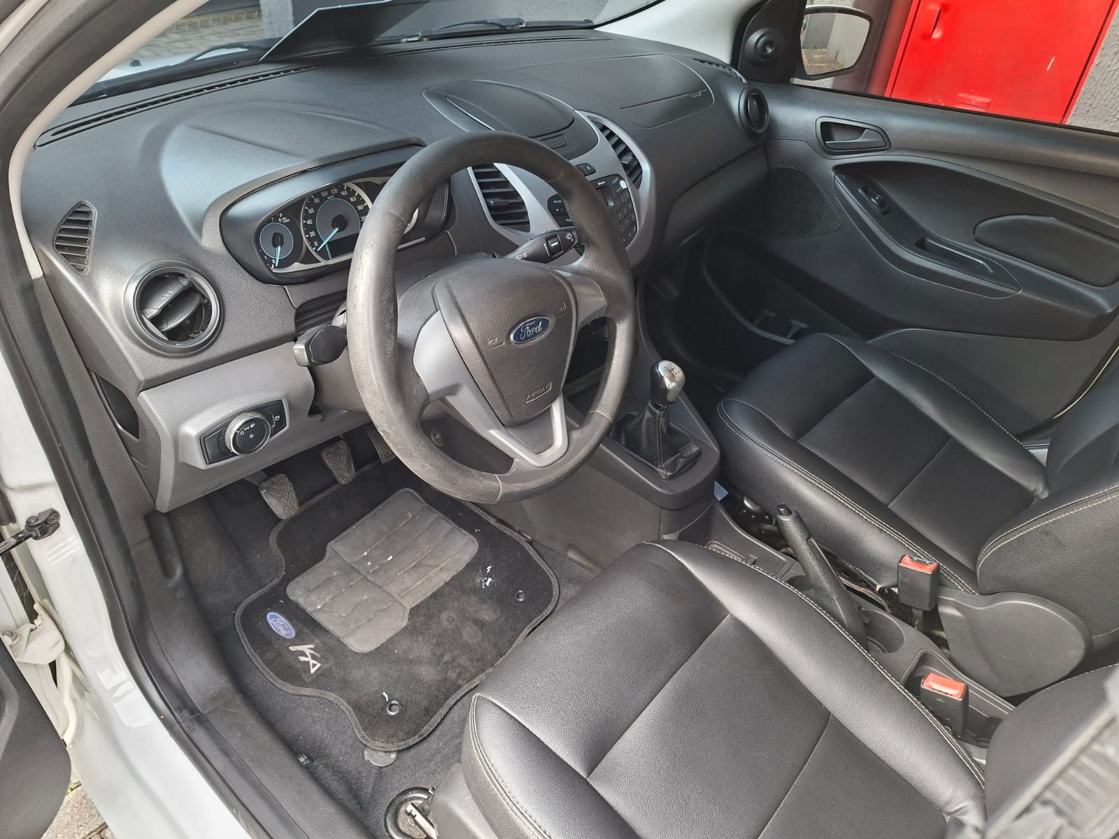 FORD KA