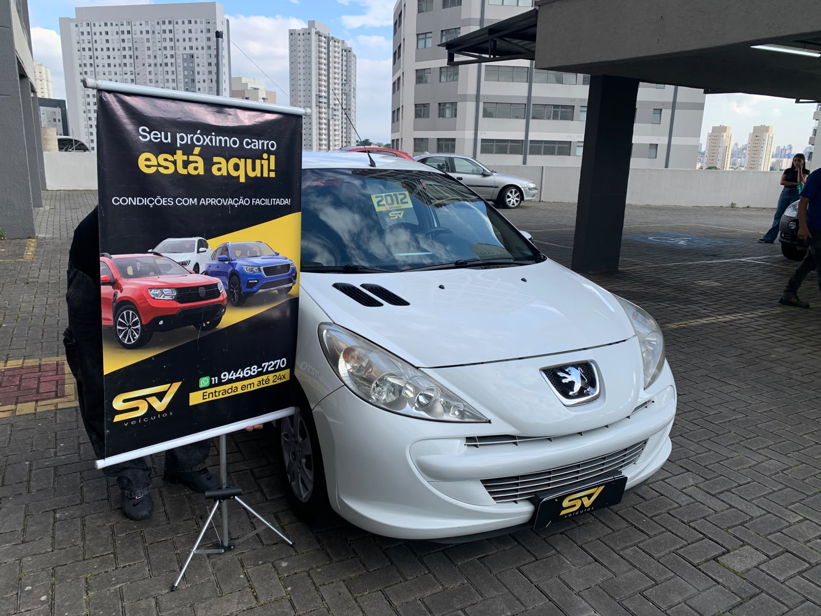 PEUGEOT 207