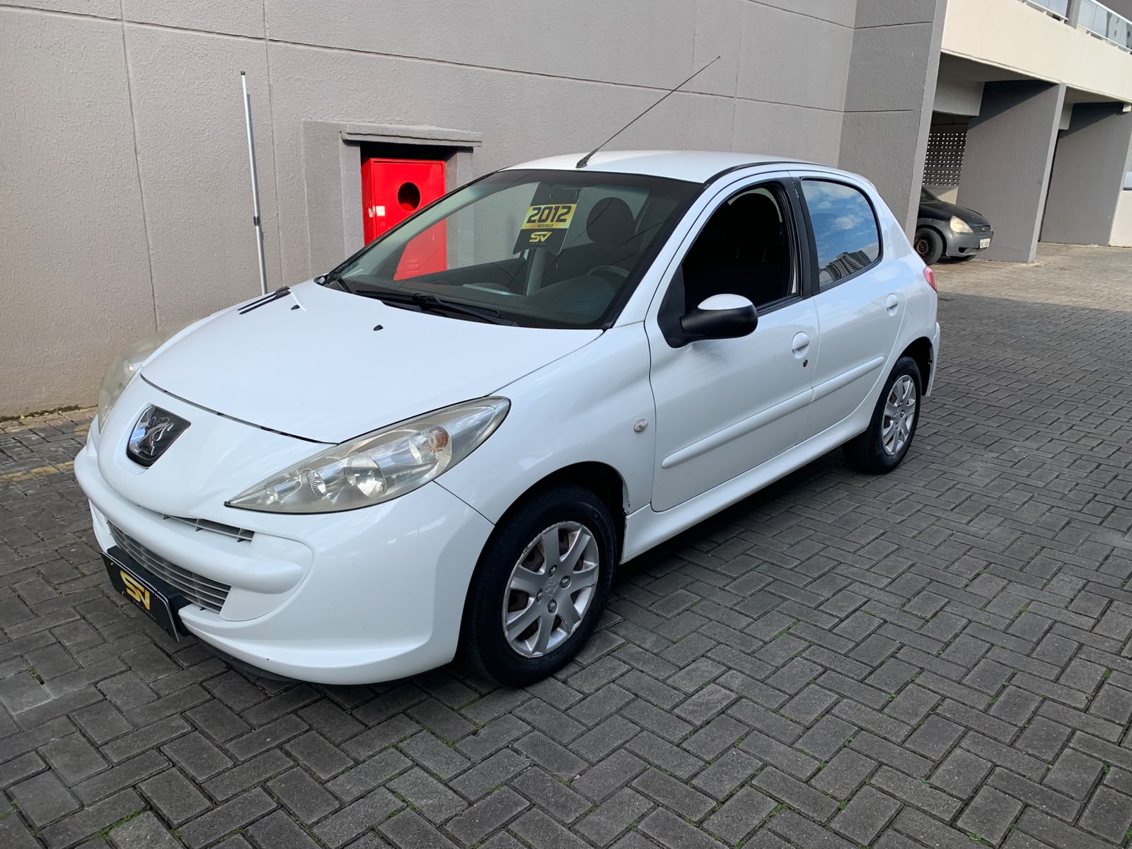 PEUGEOT 207