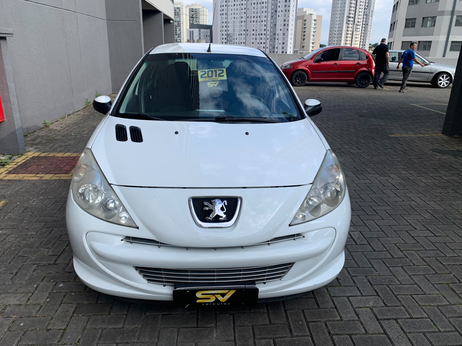 PEUGEOT 207