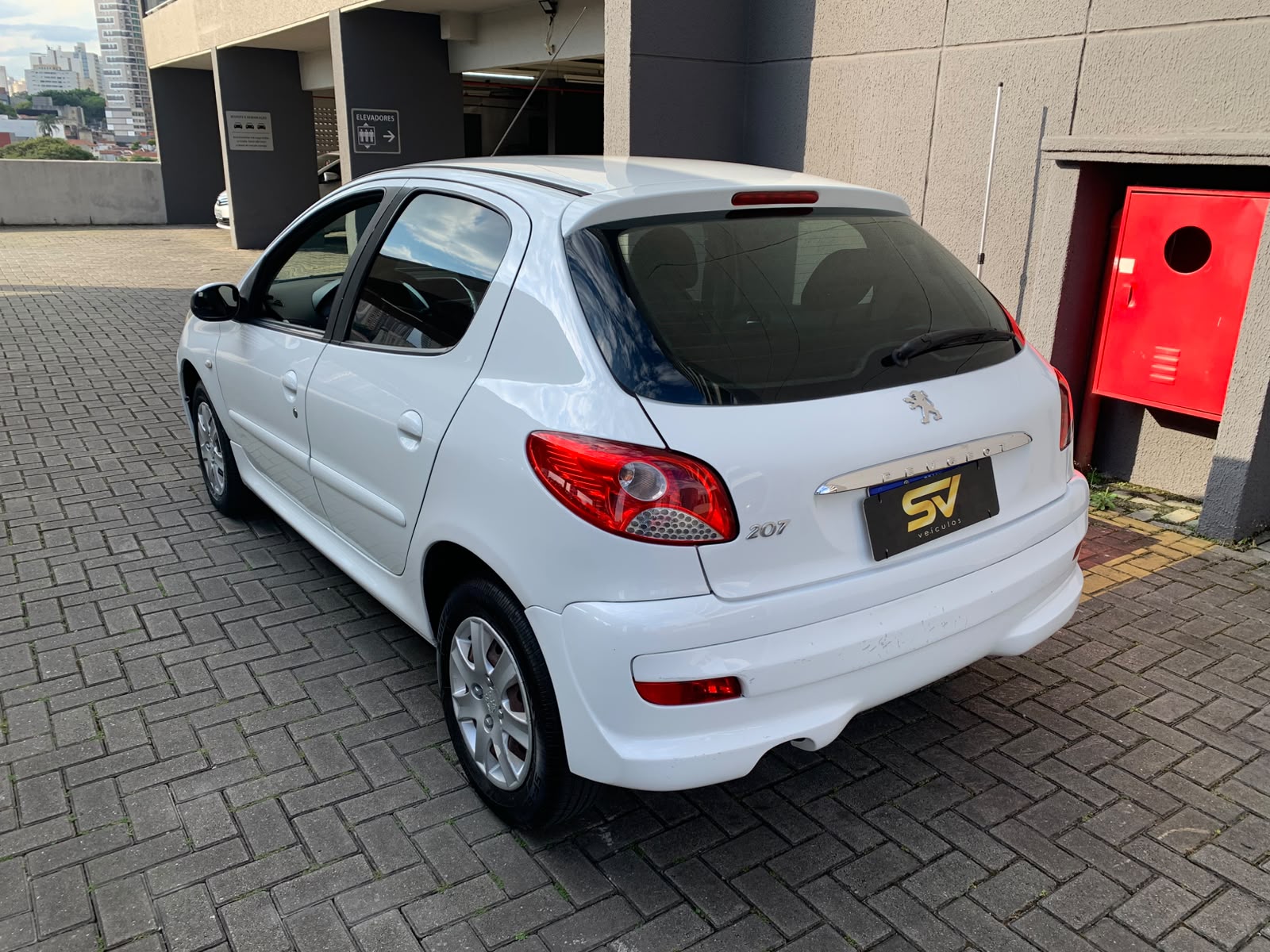 PEUGEOT 207