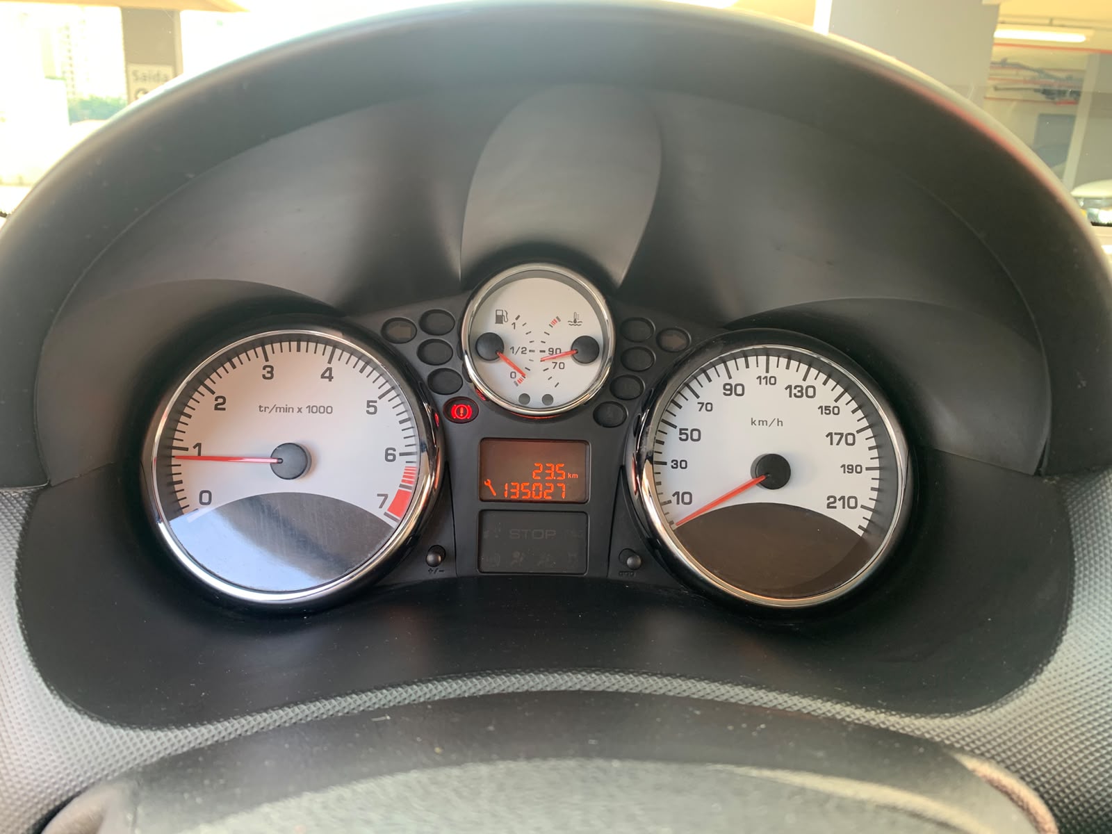 PEUGEOT 207