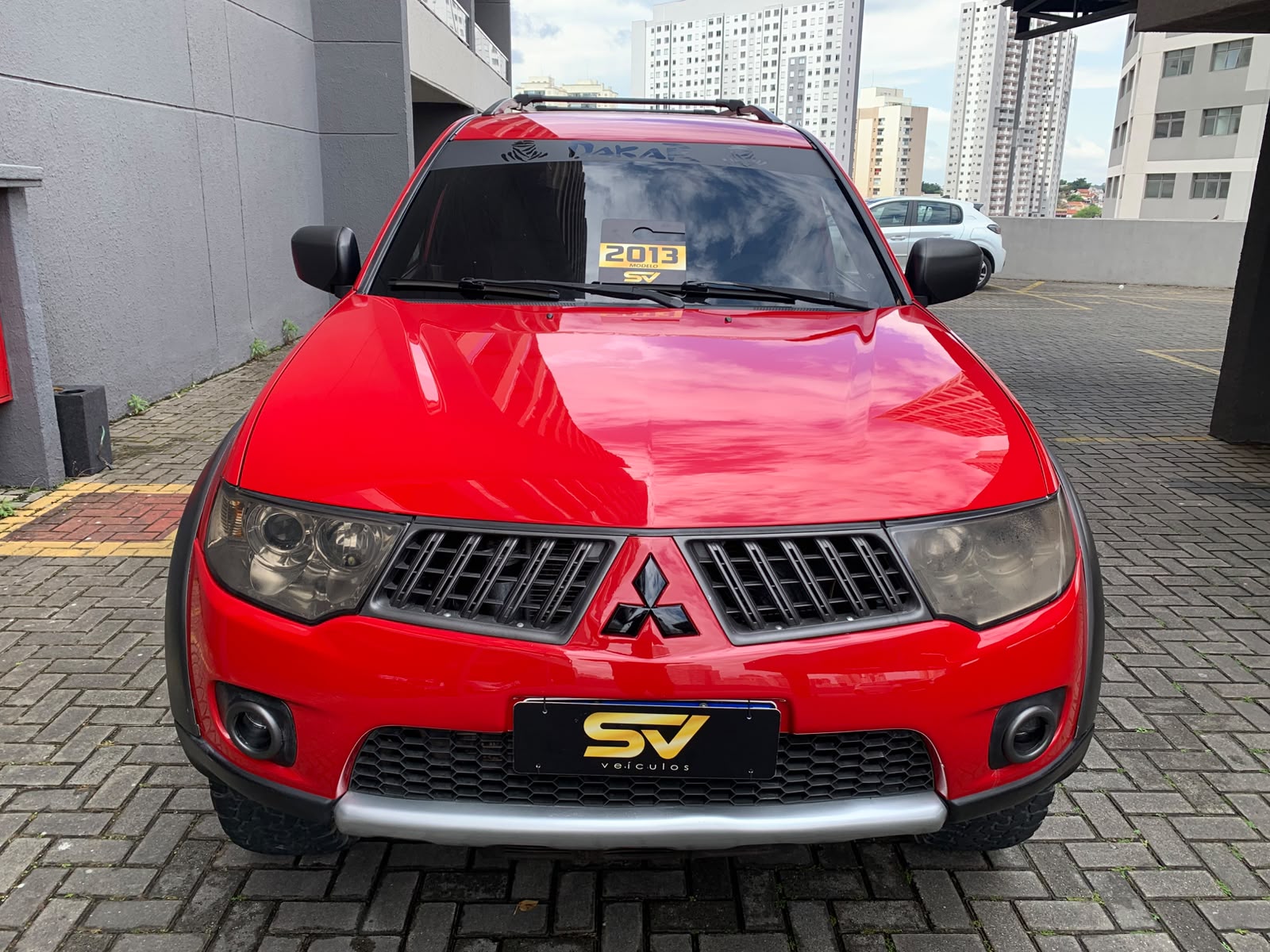 MITSUBISHI PAJERO DAKAR