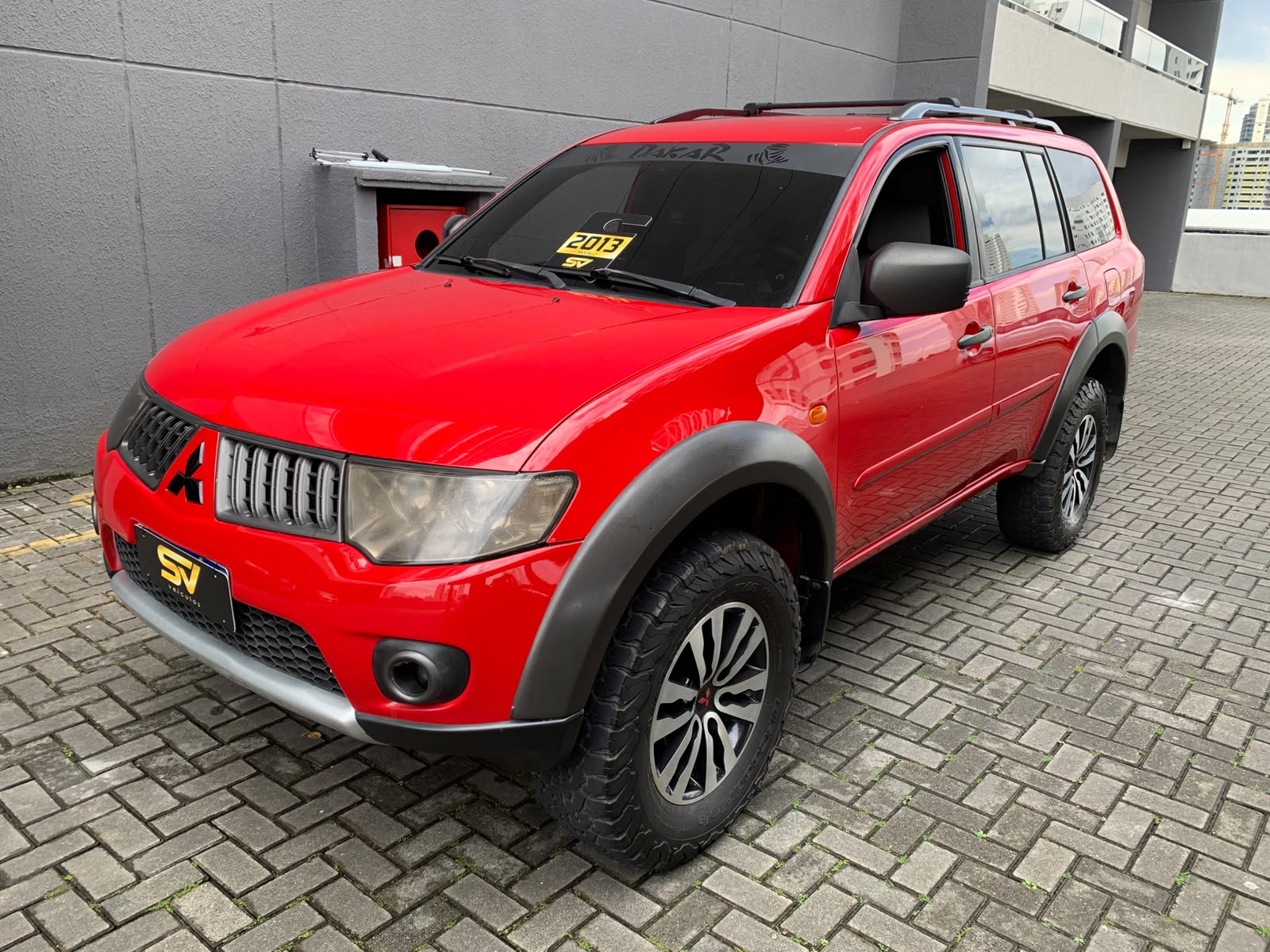 MITSUBISHI PAJERO DAKAR