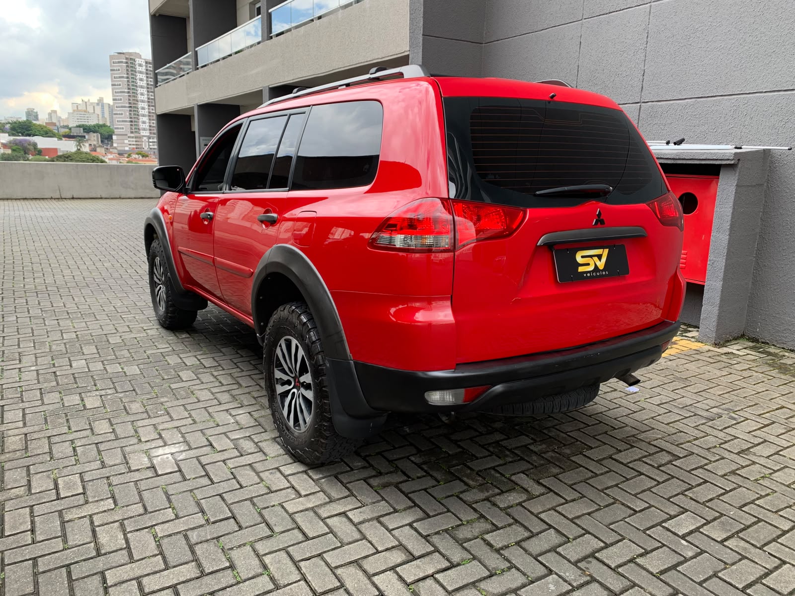 MITSUBISHI PAJERO DAKAR