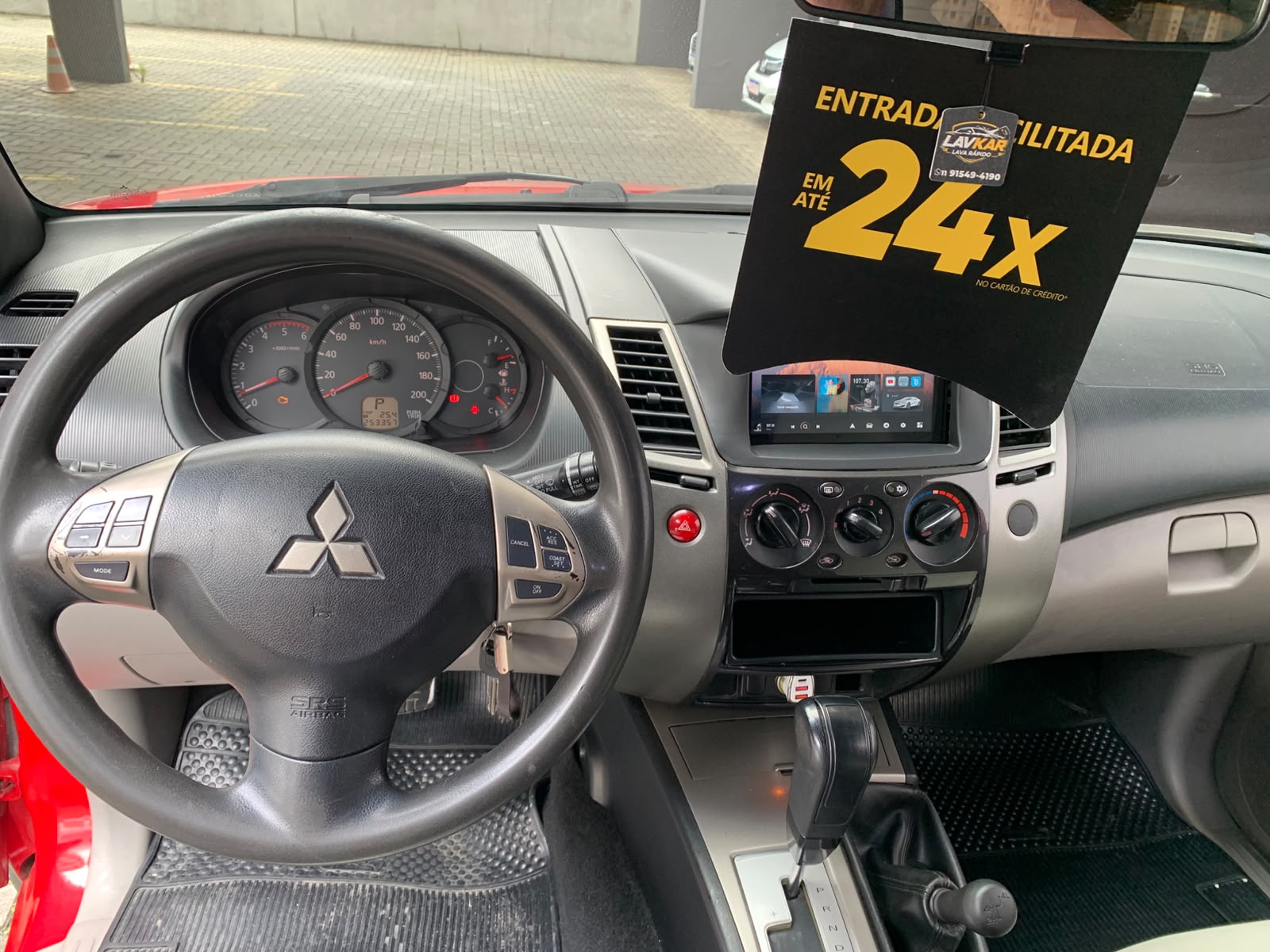 MITSUBISHI PAJERO DAKAR