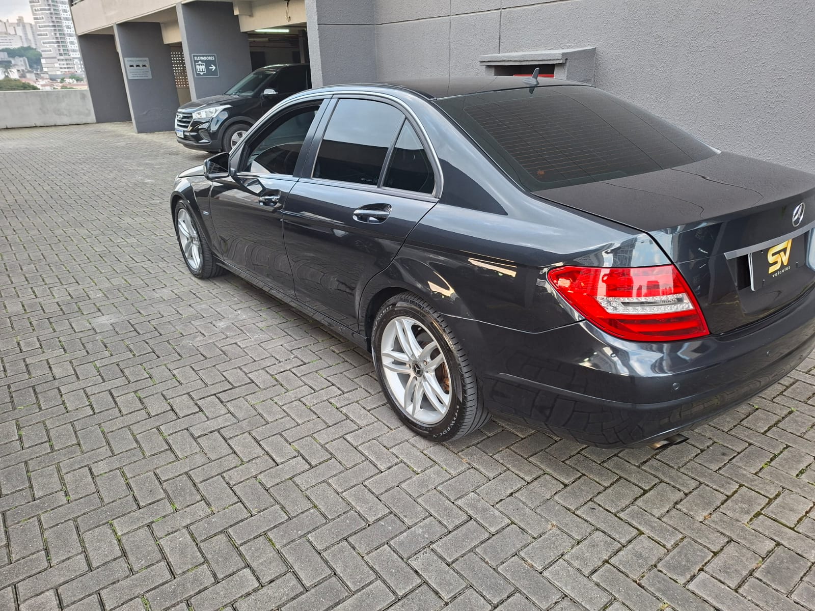 MERCEDES-BENZ C 180