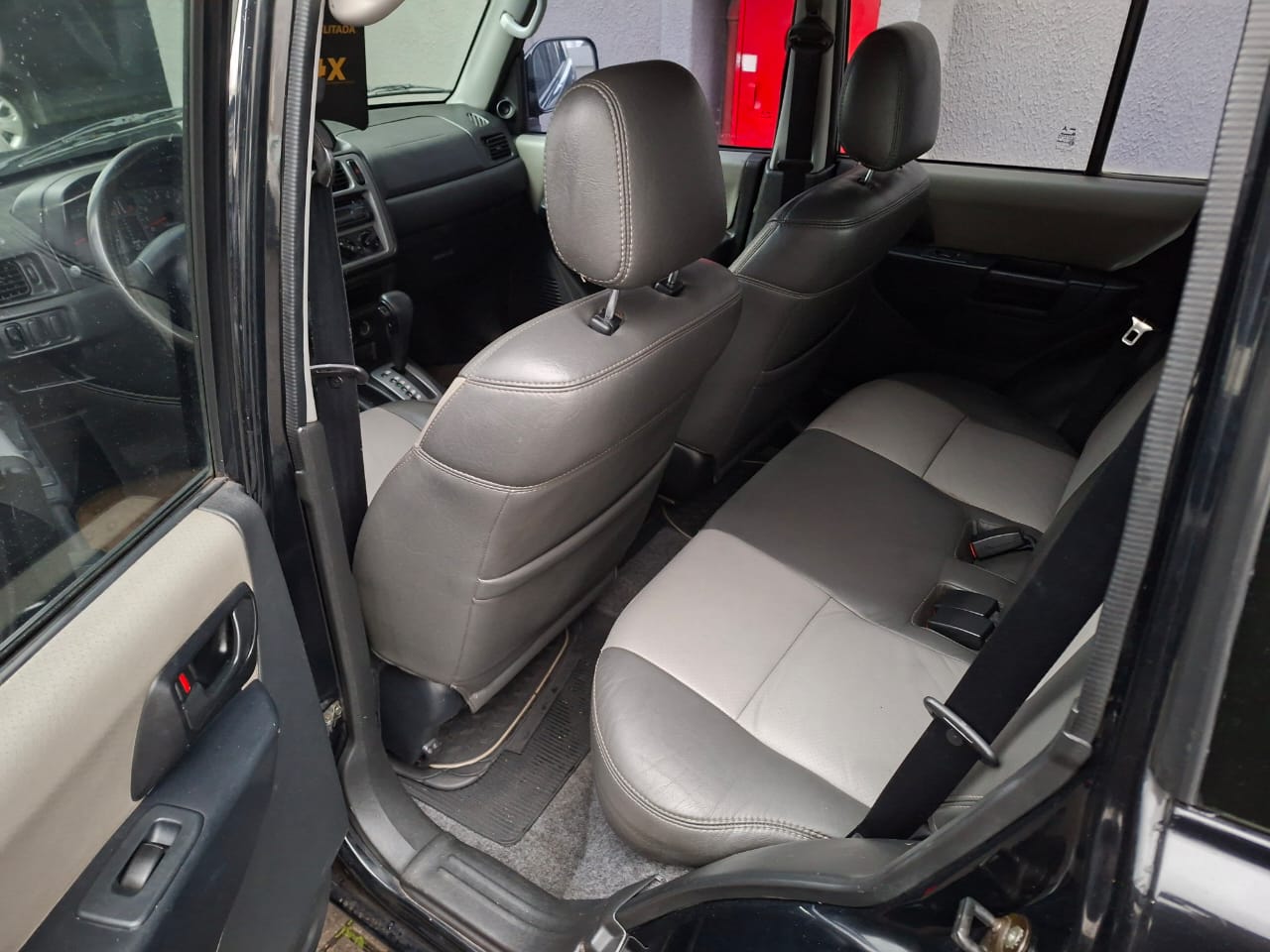 MITSUBISHI PAJERO TR4