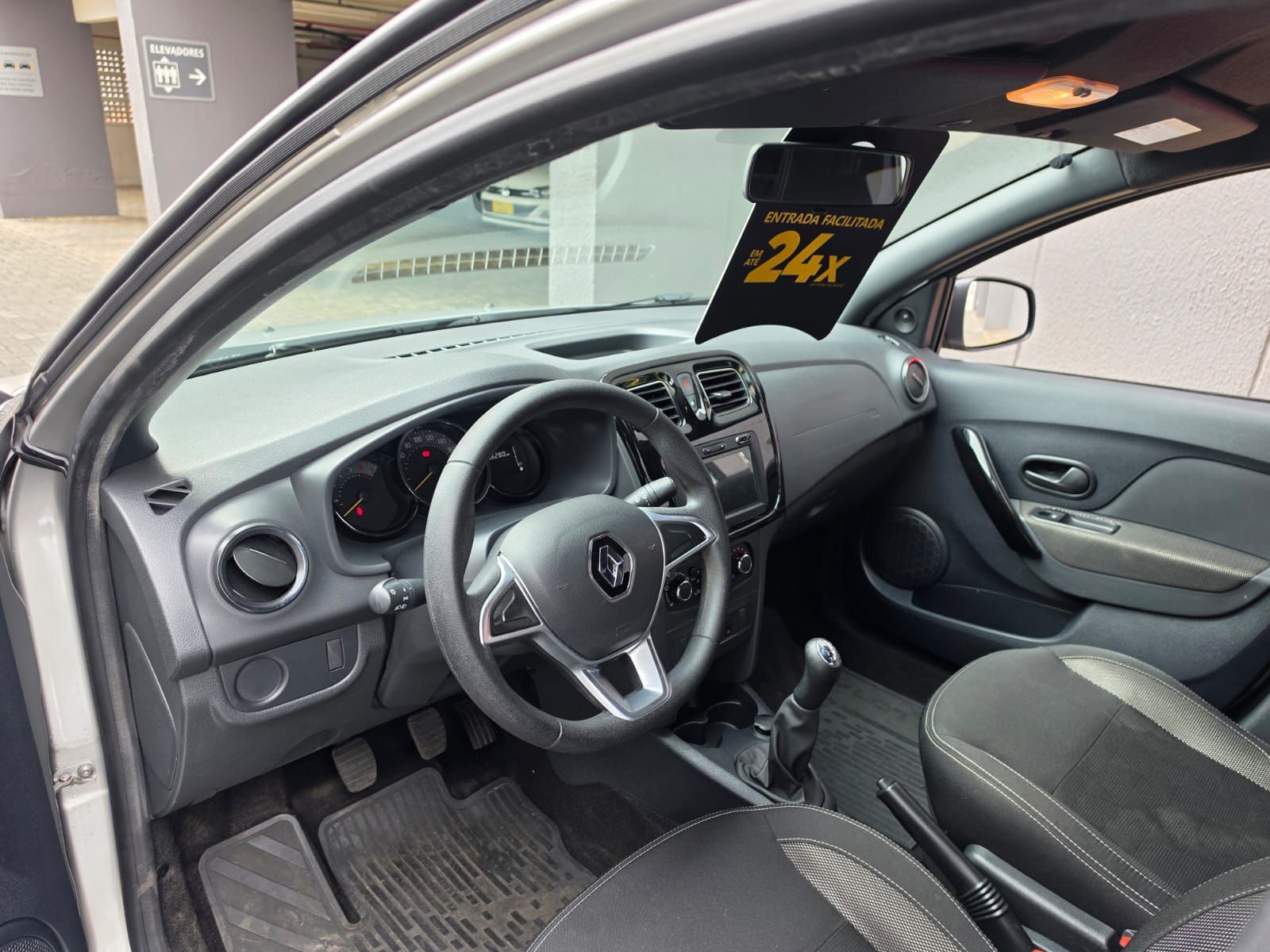 RENAULT LOGAN