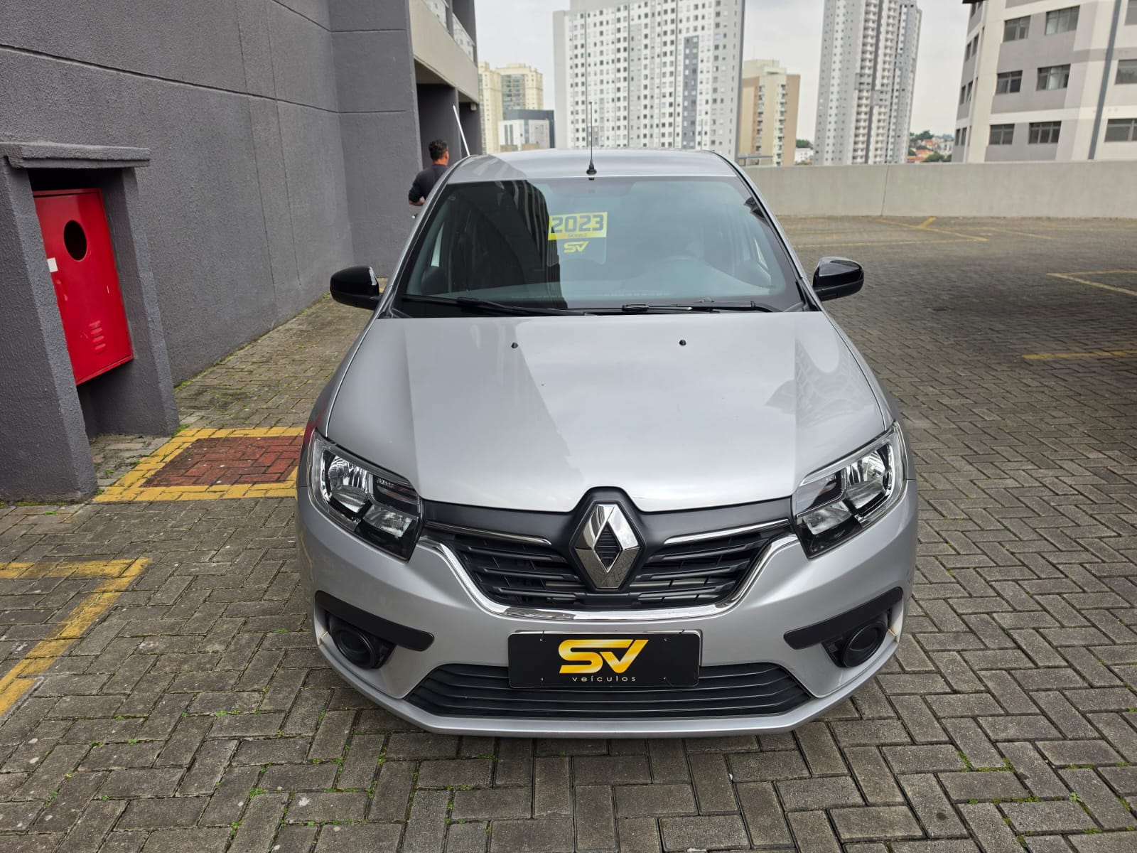 RENAULT LOGAN