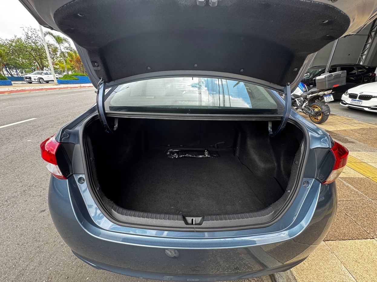 YARIS 1.5 16V SEDAN XL MULTIDRIVE